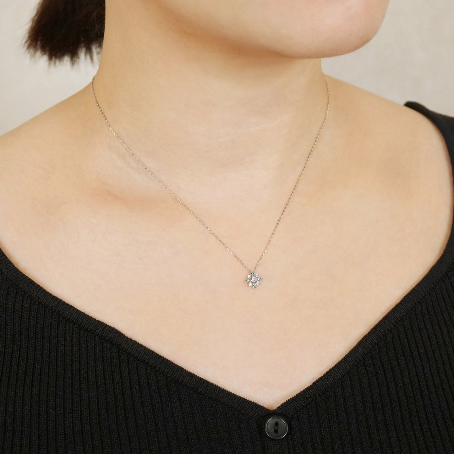Platinum Diamond Gradation Sparkle Design Necklace - Model Image