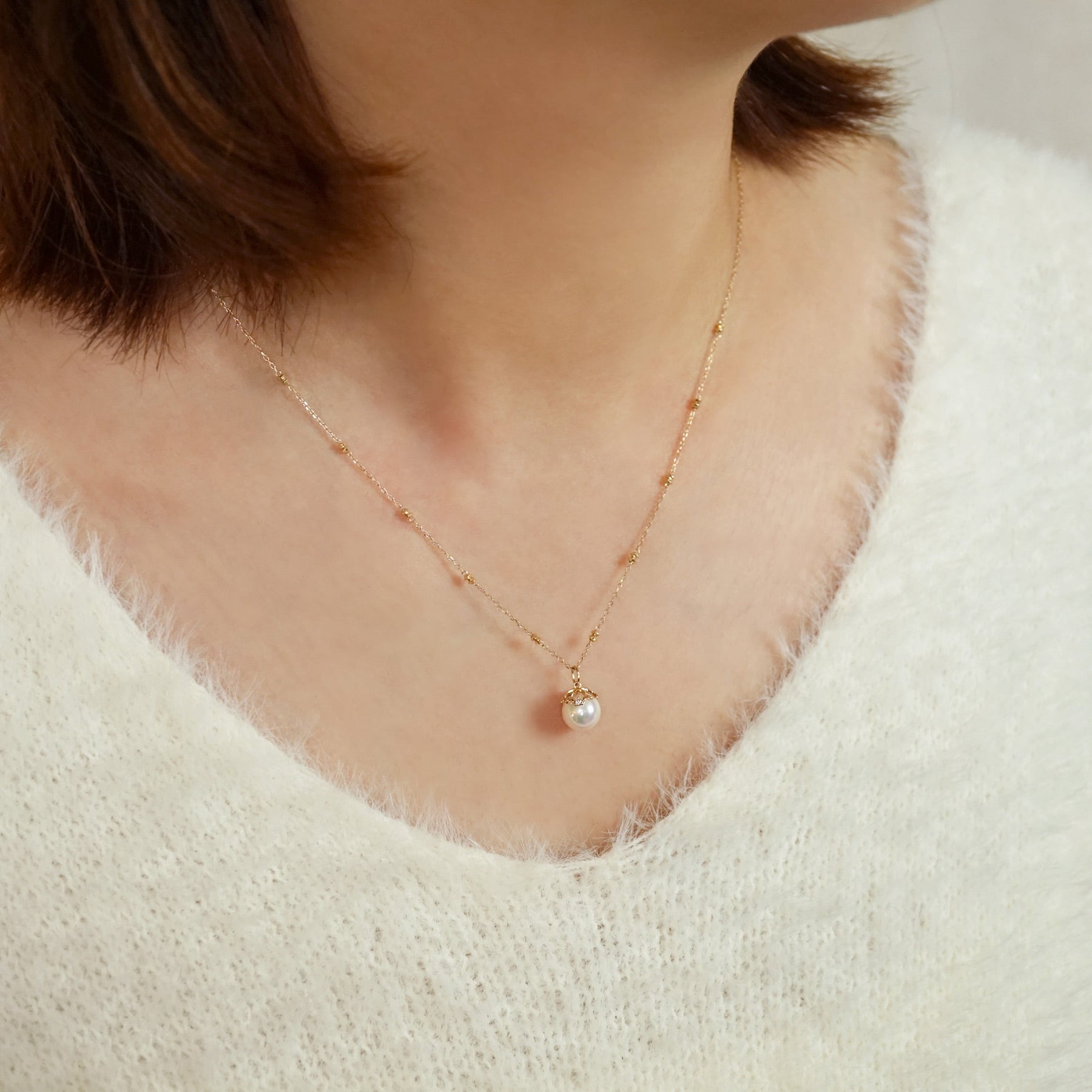 10K Akoya Pearl Necklace & Charm Set [Mistletoe] (Yellow Gold) - Model Image