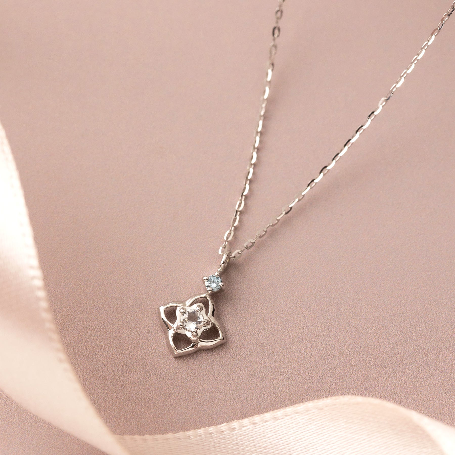 10K Diamond Necklace [Myrtle] (White Gold) - Product Image