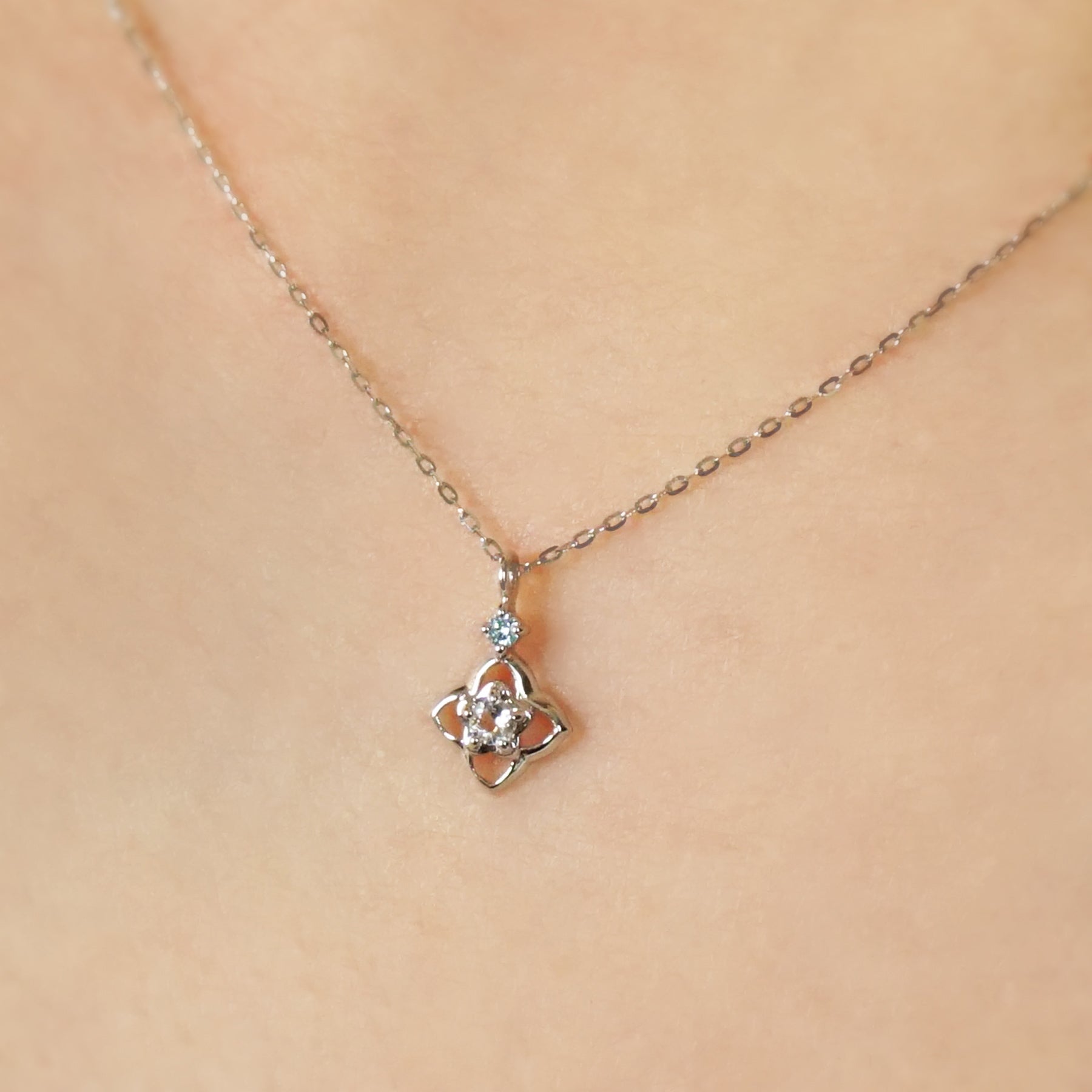10K Diamond Necklace [Myrtle] (White Gold) - Model Image