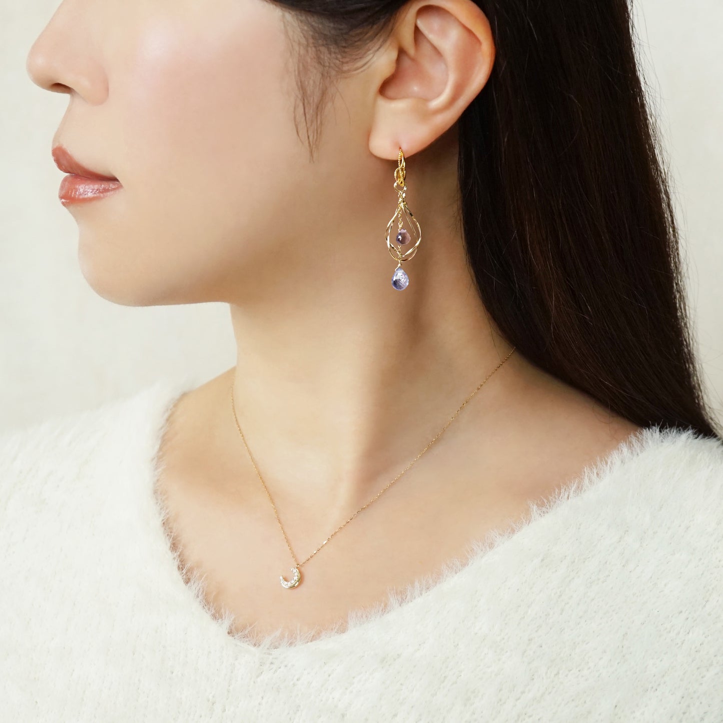 [Palette] 925 Sterling Silver / 10K / Gold Filled Tanzanite Charm Set Earrings [Dance] - Model Image