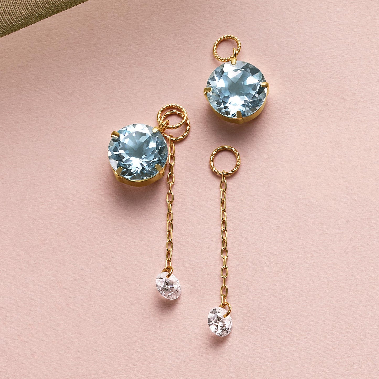 [Palette] 10K Blue Topaz Charm Set [Airy Tone] (Yellow Gold) - Product Image
