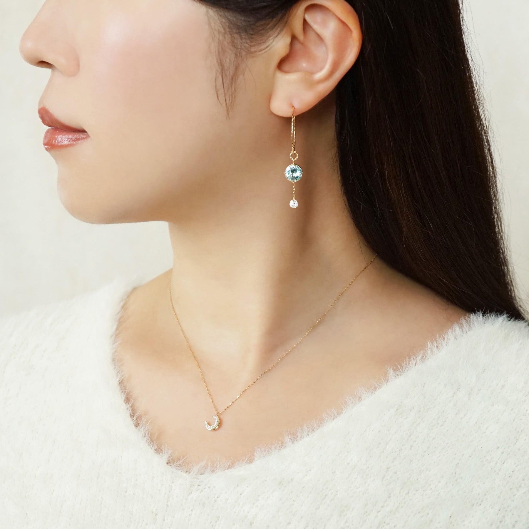 [Palette] 10K Blue Topaz Charm Set [Airy Tone] (Yellow Gold) - Model Image