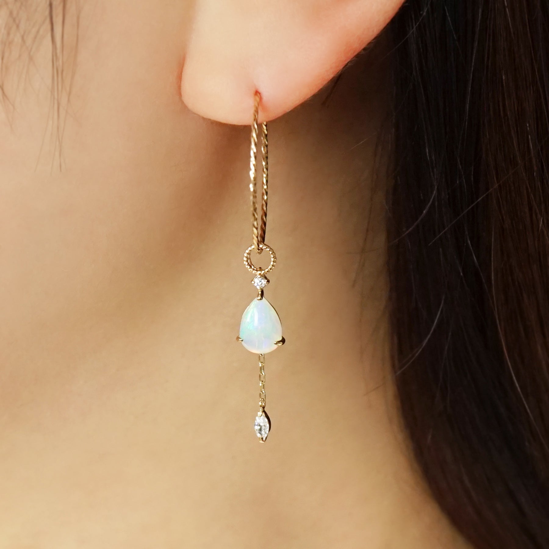 [Palette] 10K Opal Charm Set [Dream Tone] (Yellow Gold) - Model Image