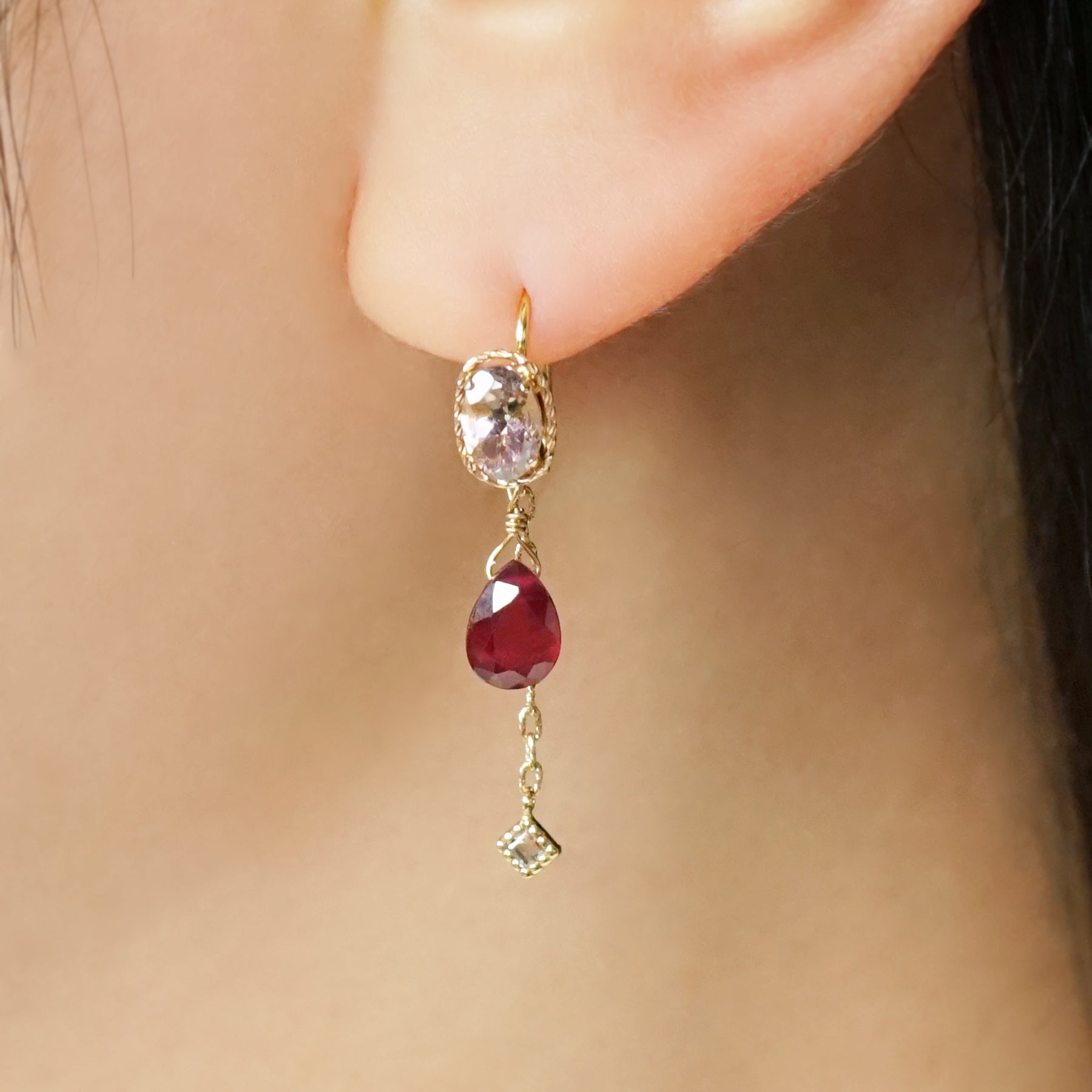 [Palette] 18K/10K Ruby Charm Set Earrings [Twilight] (Yellow Gold) - Model Image