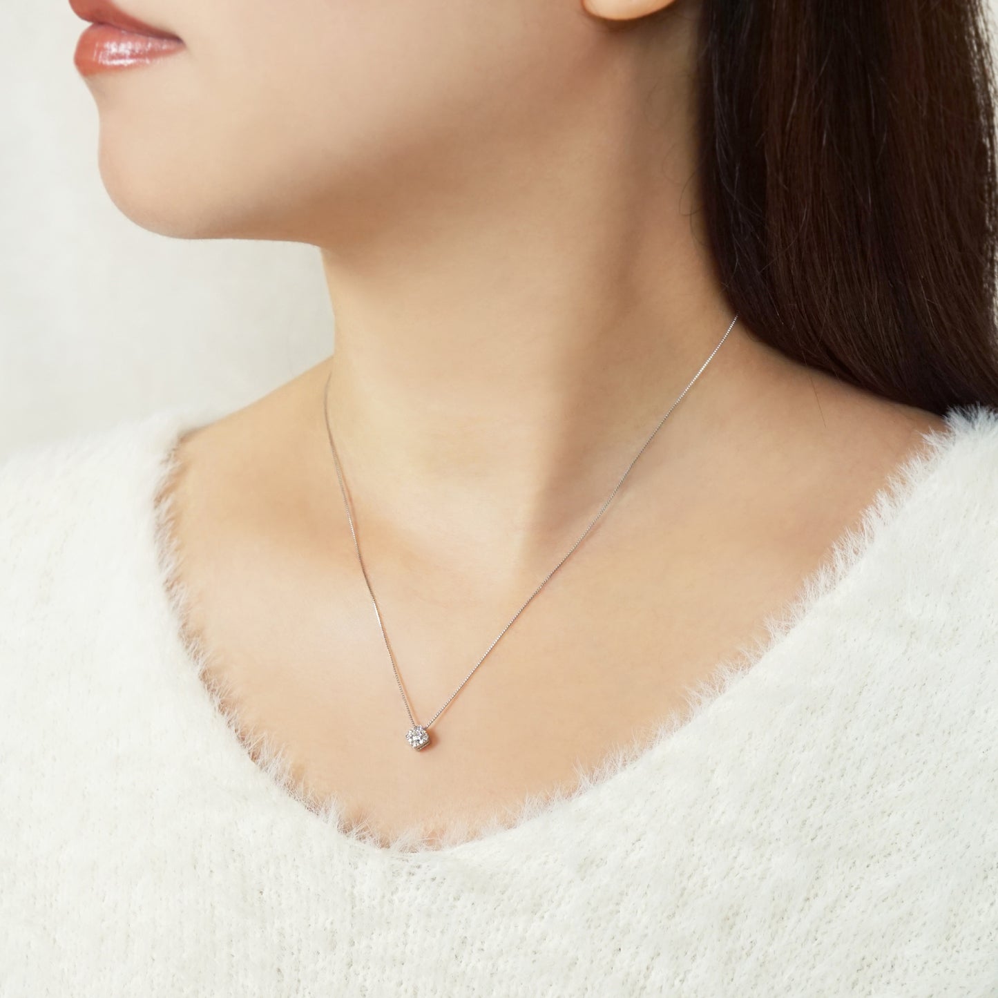 Platinum Diamond Necklace [Day Moon] - Model Image
