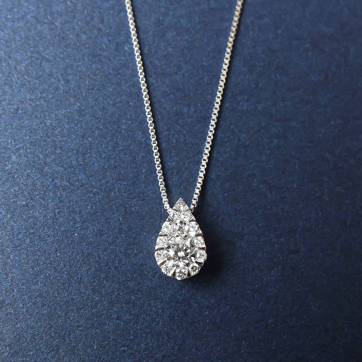 Platinum Diamond Necklace [Moondrop] - Product Image