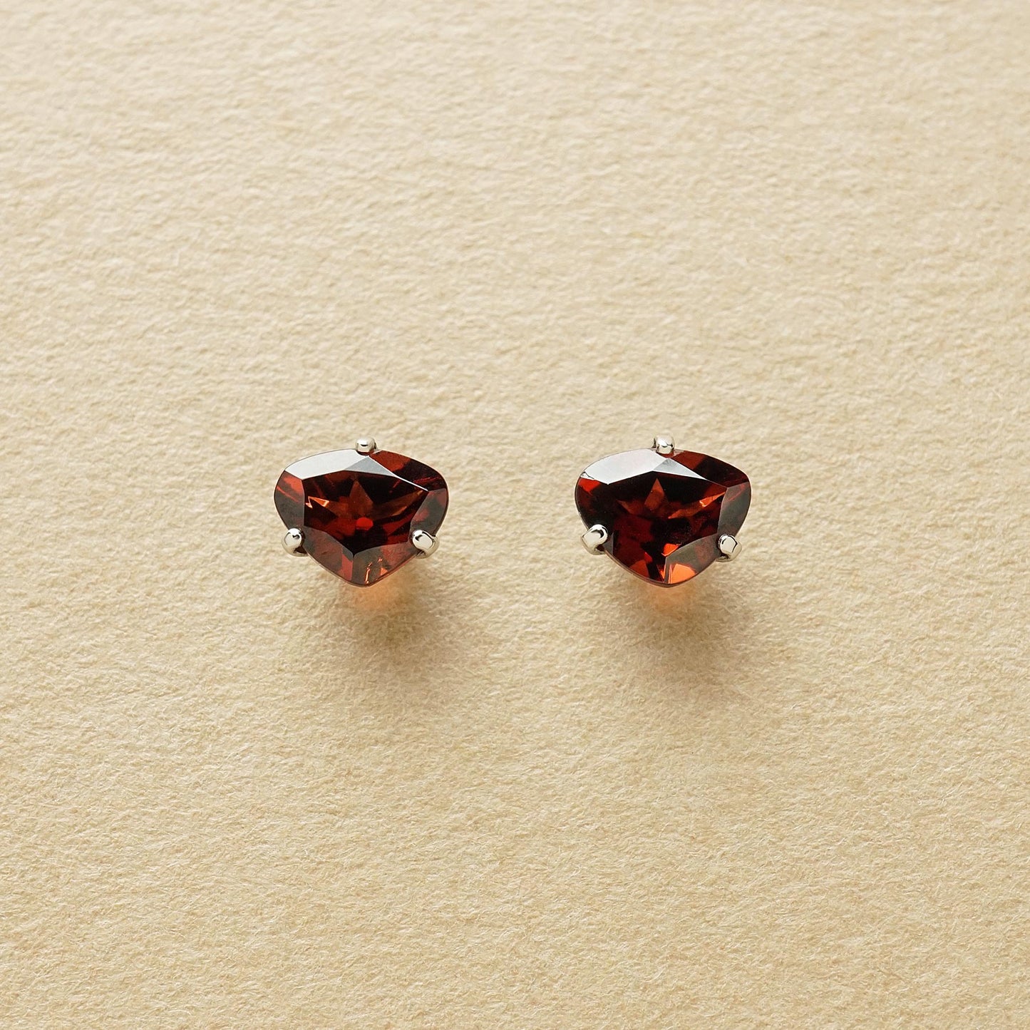 [Second Earrings] Platinum Garnet Trilliant Cut Earrings - Product Image