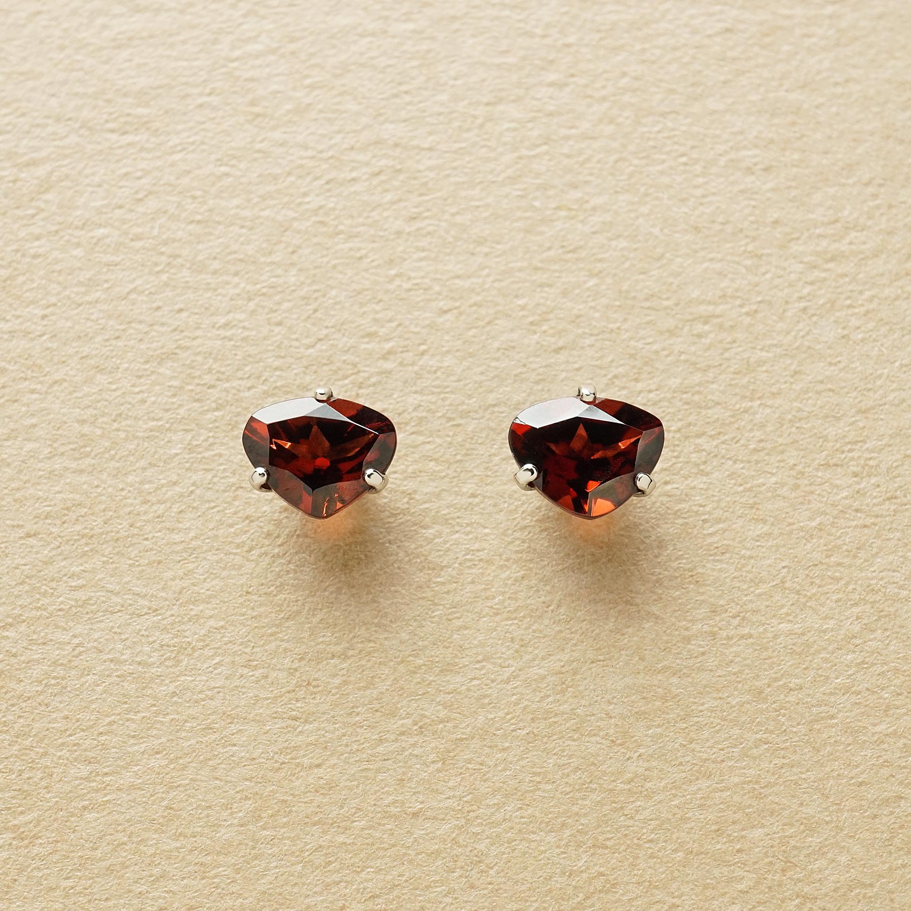 [Second Earrings] Platinum Garnet Trilliant Cut Earrings - Product Image