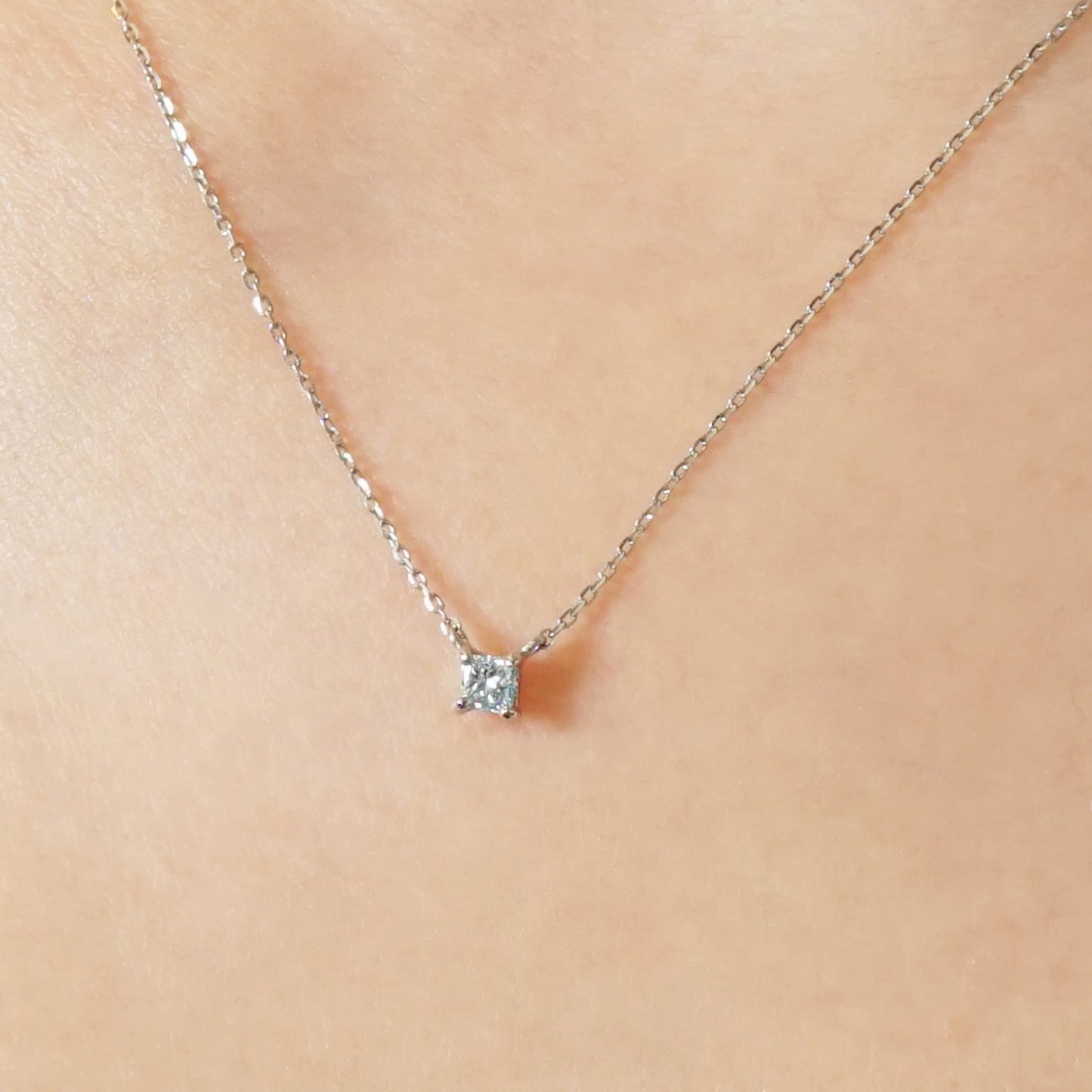 [Limited Edition] Platinum Princess Cut Ice Blue Diamond Necklace - Model Image