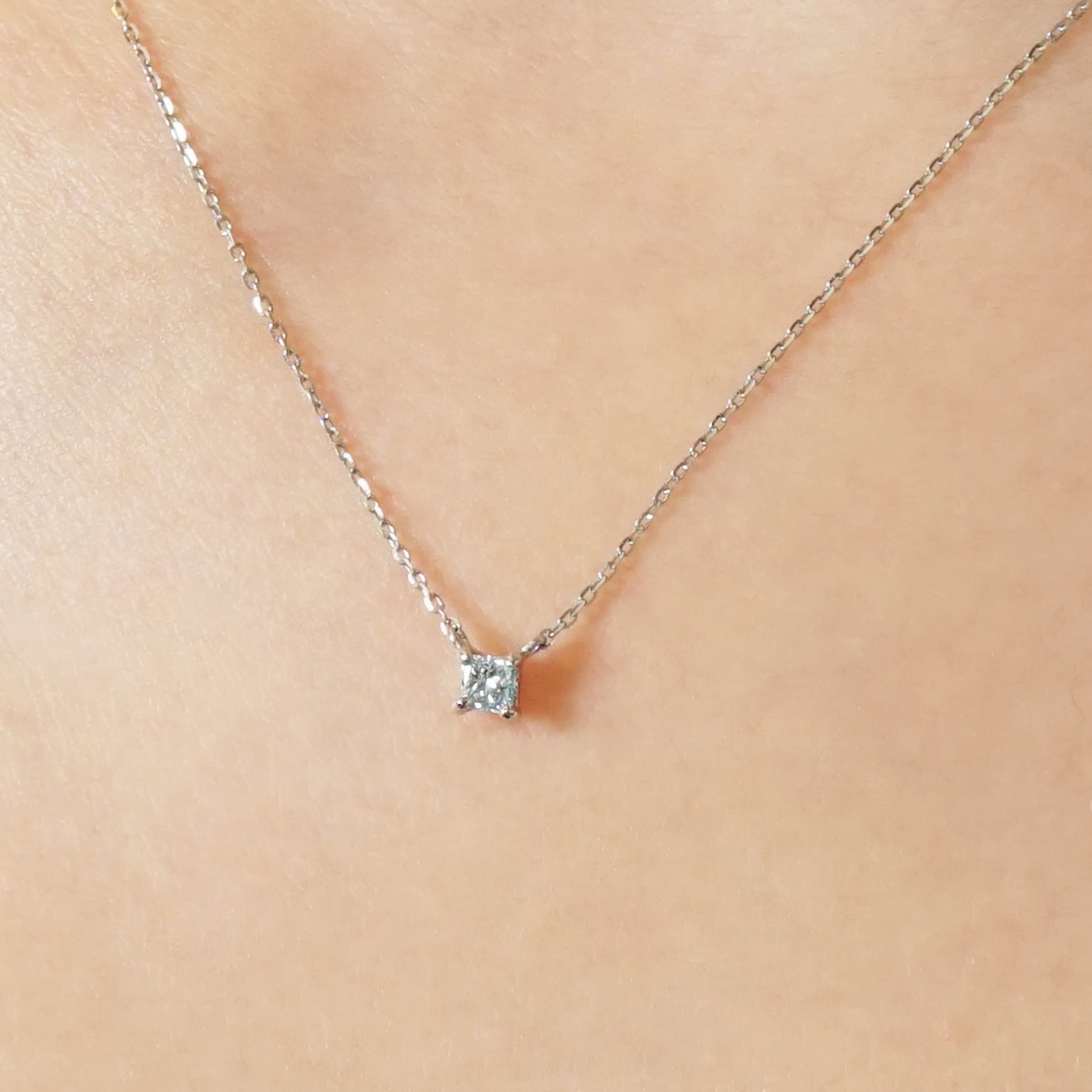 [Limited Edition] Platinum Princess Cut Ice Blue Diamond Necklace - Model Image
