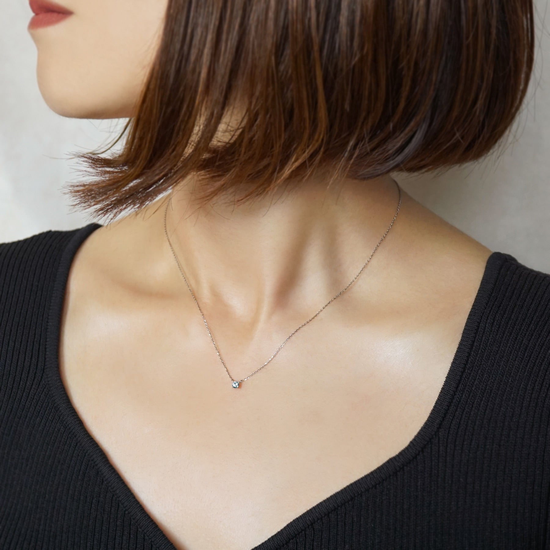 [Limited Edition] Platinum Ice Blue Diamond Solitaire Necklace - Model Image