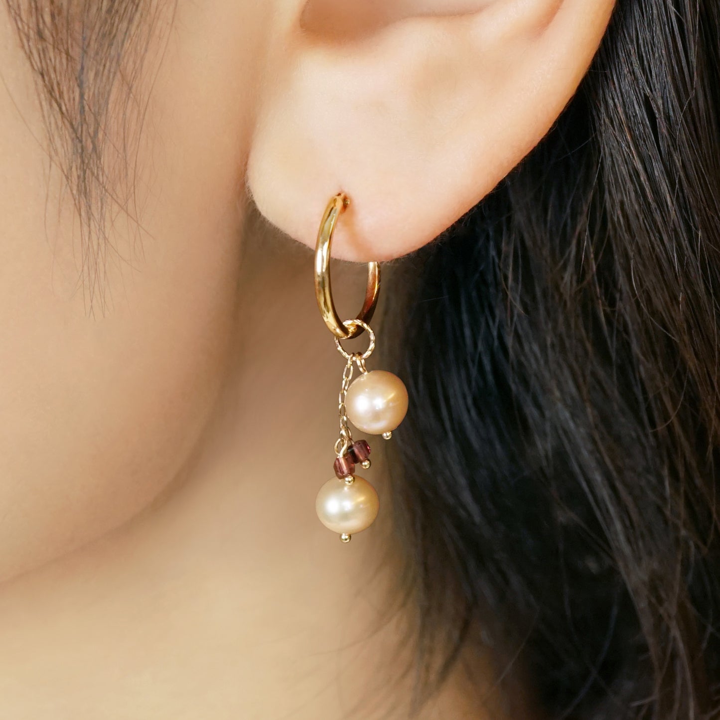 [Palette] 10K Freshwater Pearl Charms (Large Link) (Yellow Gold) - Model Image