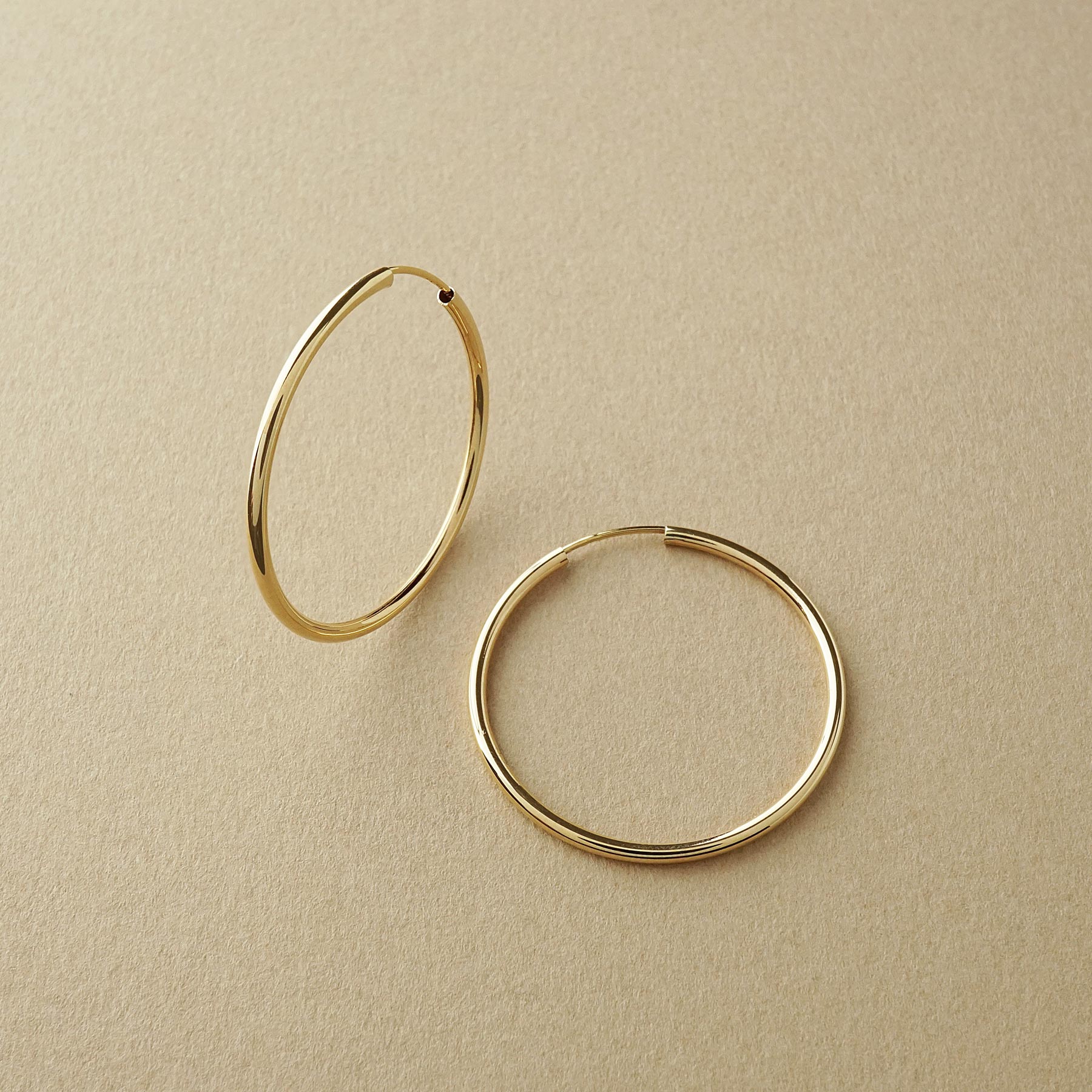 10K Seamless Pipe Hoop Earrings [27mm] (Yellow Gold) - Product Image