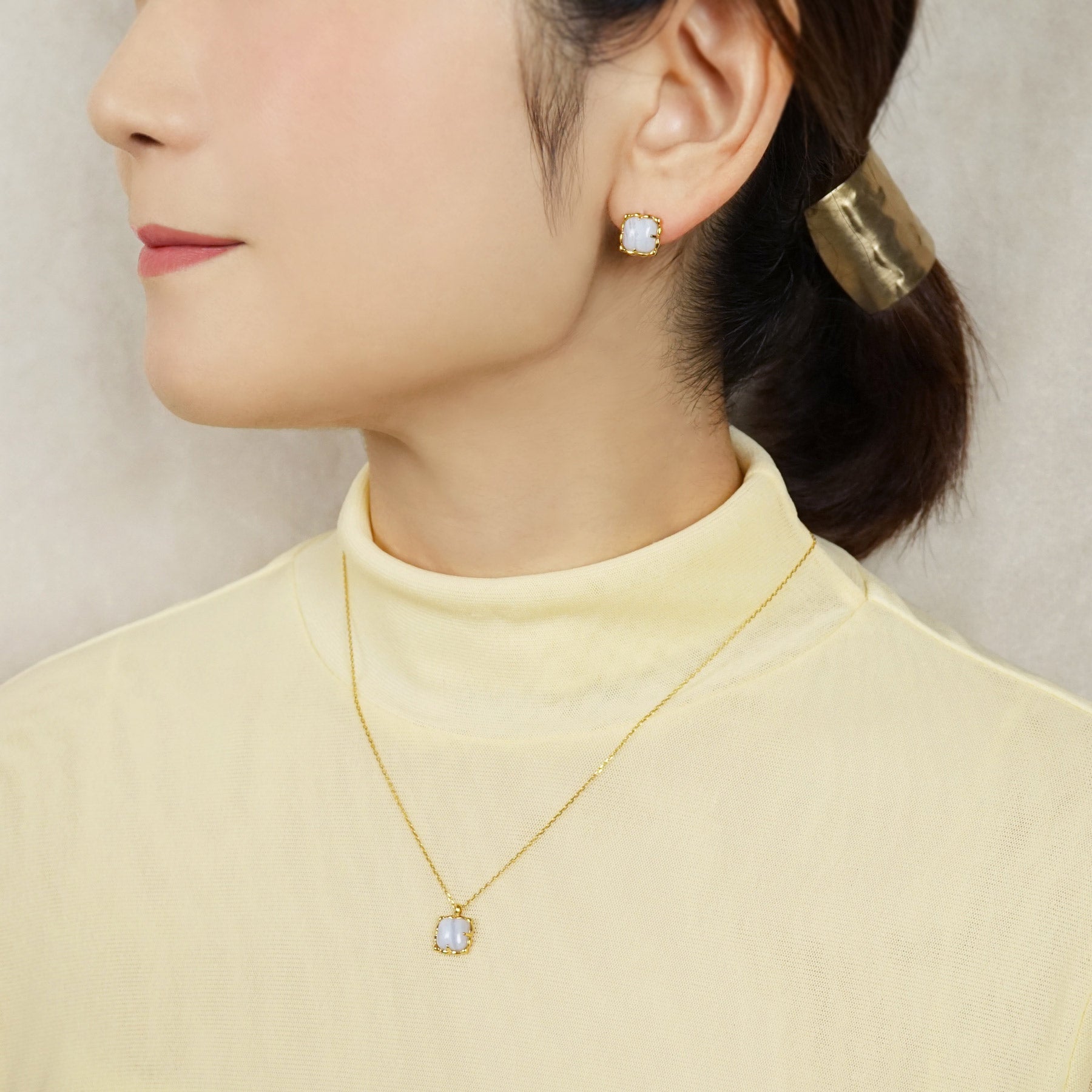 925 Sterling Silver / 10K Fluffy Cloud Blue Lace Agate Earrings - Model Image