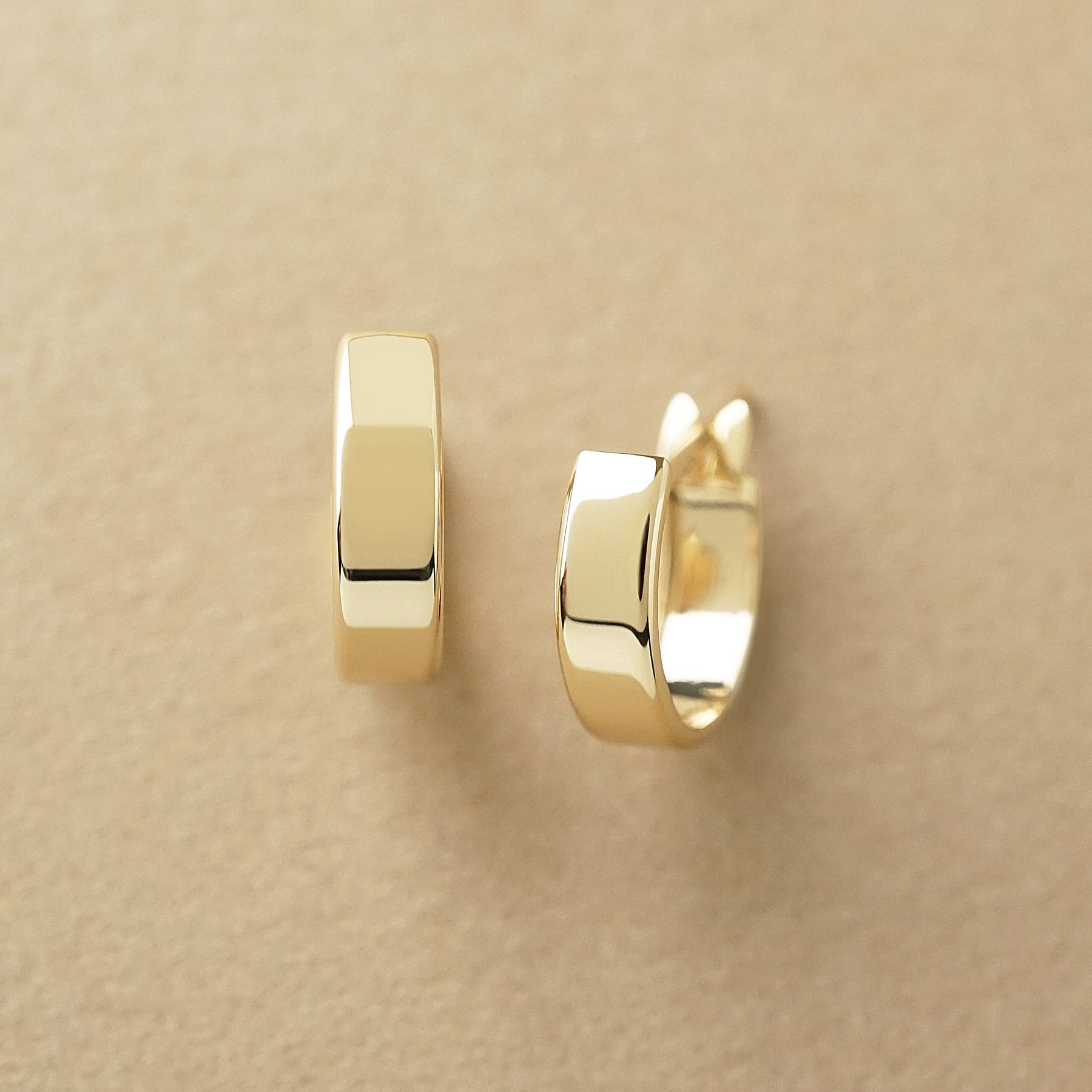10K Basic Hoop Earrings (Yellow Gold) - Product Image
