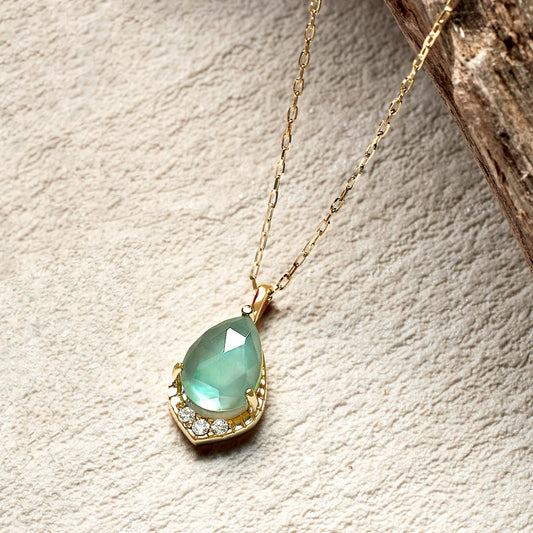 10K White Shell x Green Quartz Necklace [Lagoon] (Yellow Gold) - Product Image