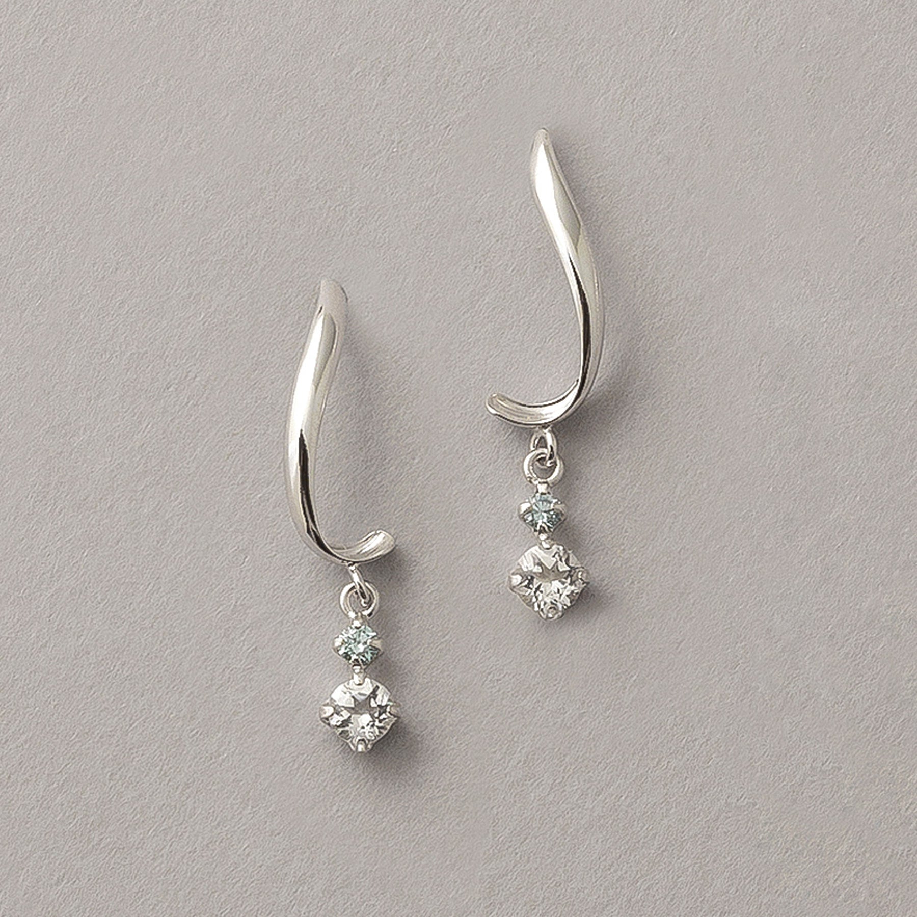10K Ice Blue Diamond Twisted Earrings (White Gold) - Product Image