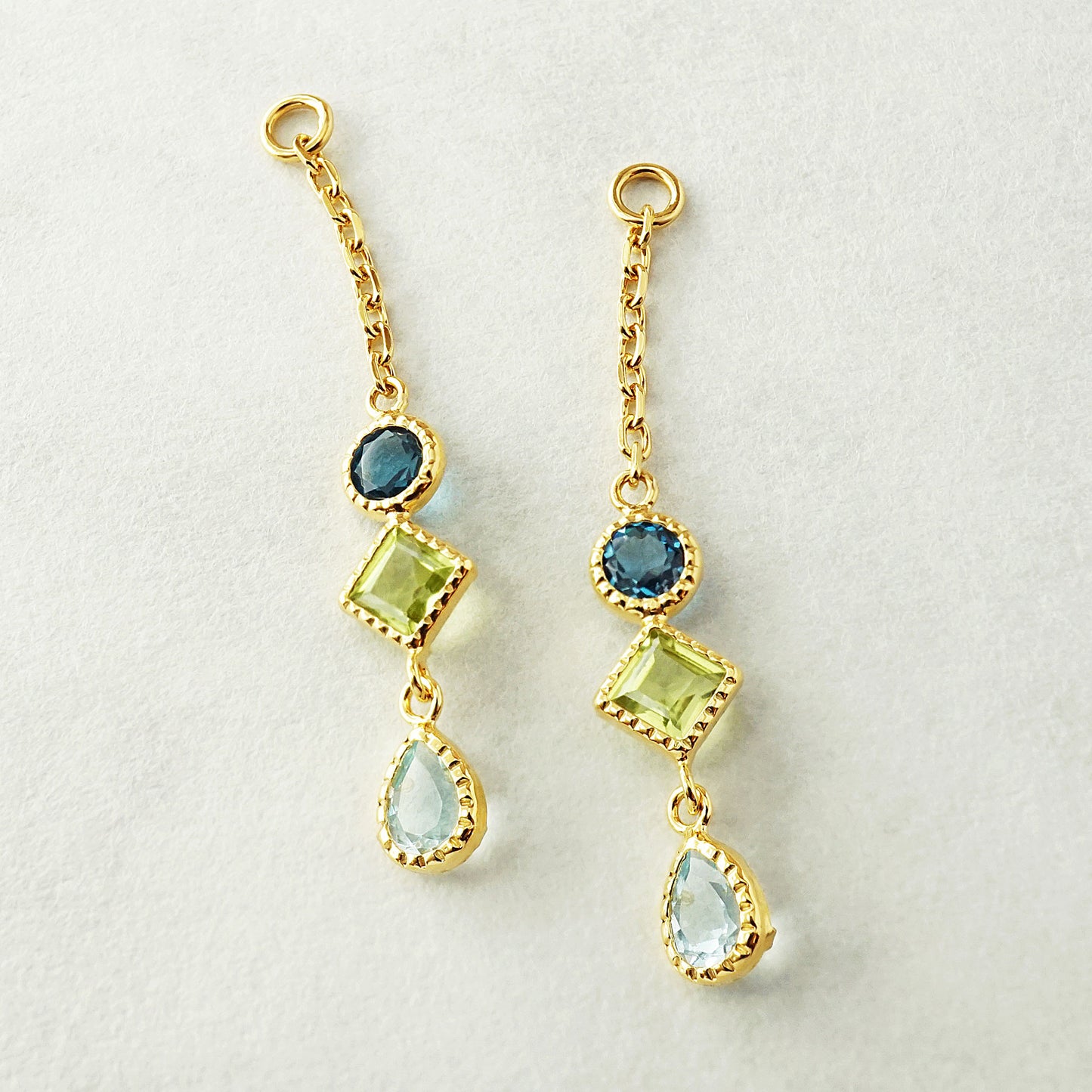 [Palette] 925 Sterling Silver Blue Topaz x Peridot Charms - Product Image