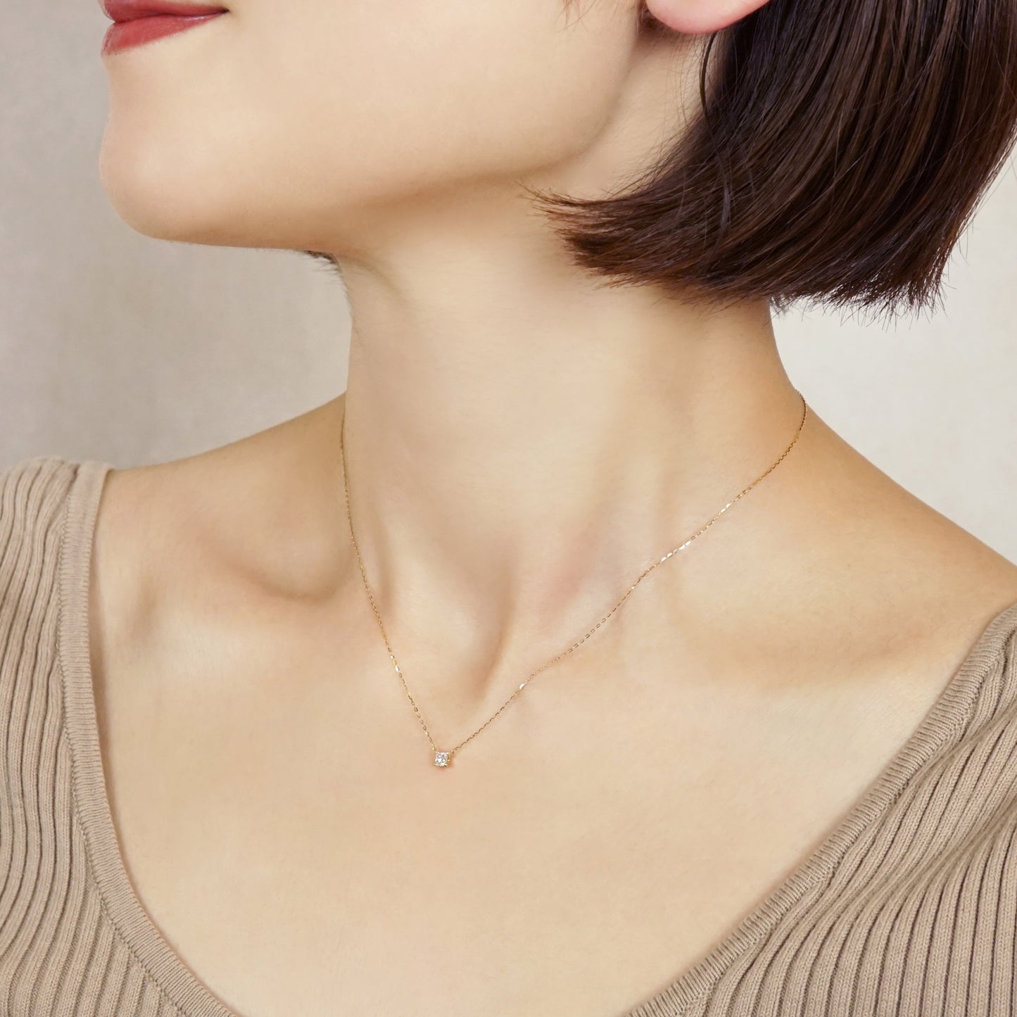 [Limited Quantity] 10K Princess Cut Diamond Solitaire Necklace (Yellow Gold) - Model Image