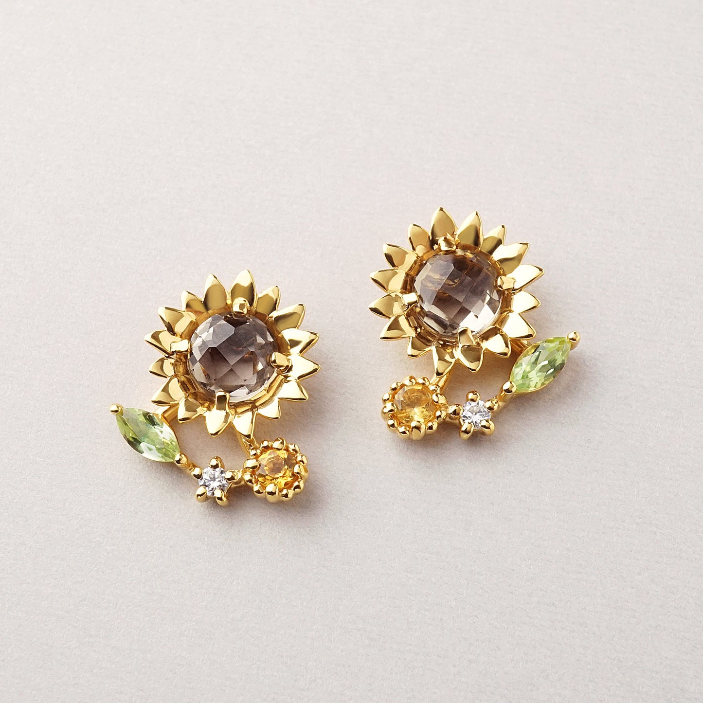 [Birth Flower Jewelry] August - Sunflower Earrings (10K / 925 Sterling Silver) - Product Image