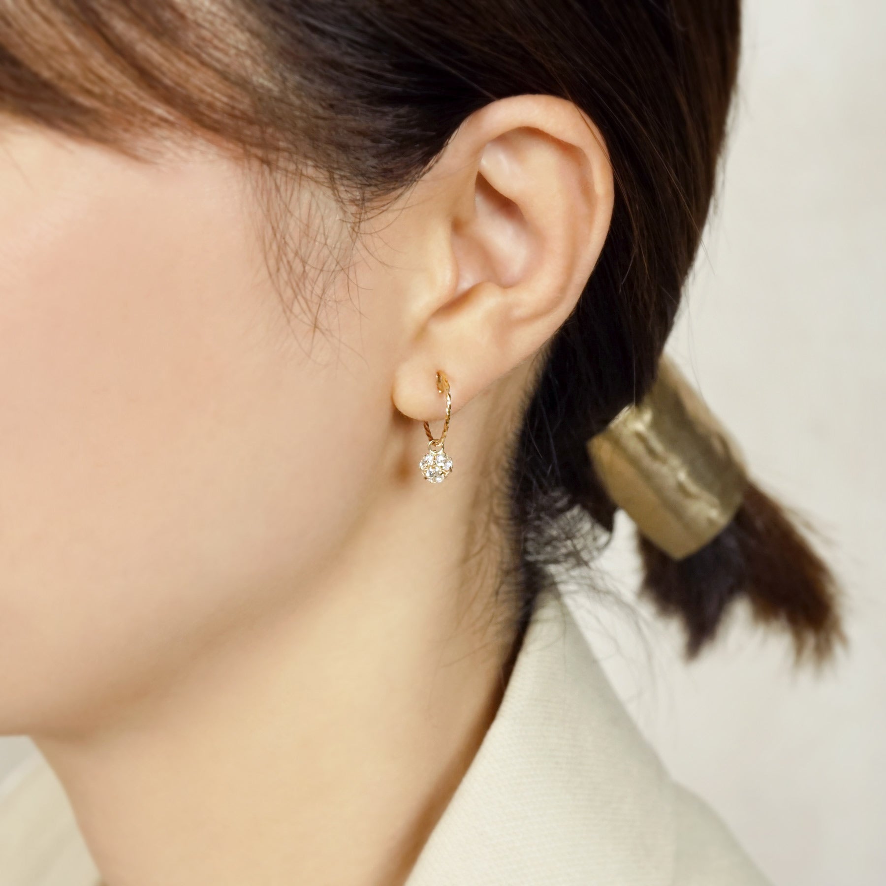 [Palette] 10K Cubic Zirconia Charms (Yellow Gold) - Model Image