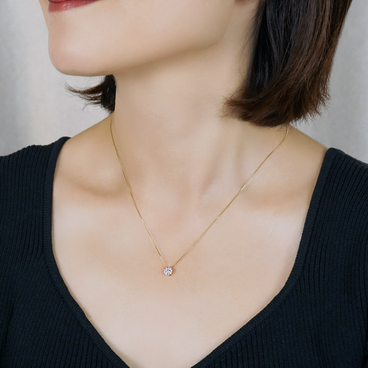 18K Diamond Necklace [EX Full Moon] (Yellow Gold) - Model Image
