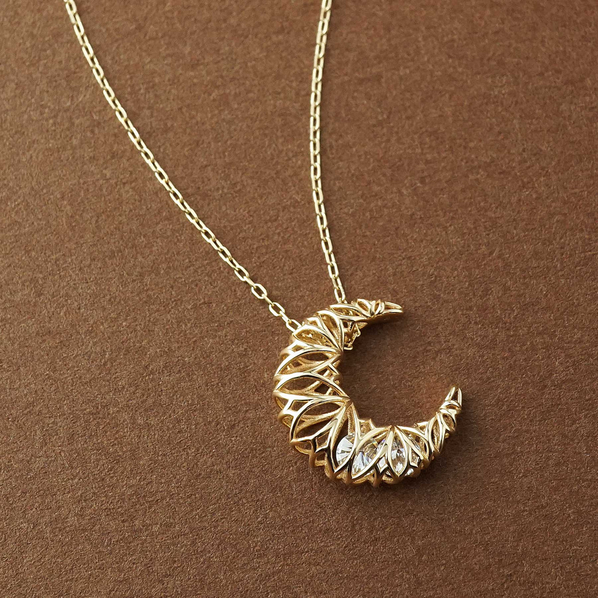 [Pannier] 10K Akoya Pearl Moon Necklace (Yellow Gold) - Product Image