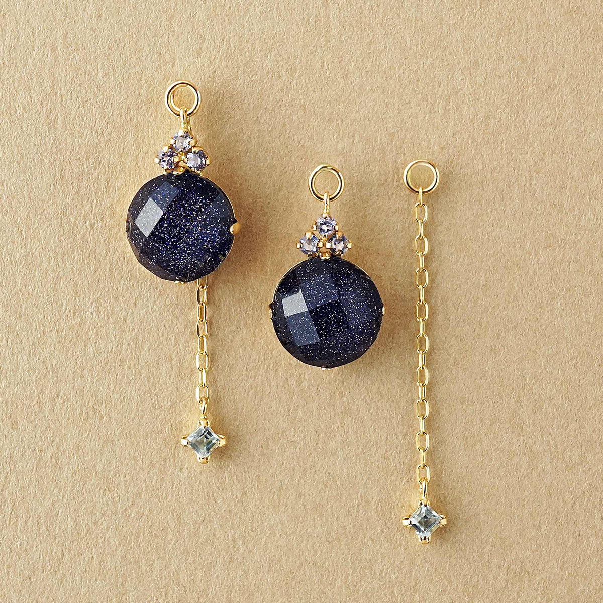 [Palette] 10K Blue Goldstone x White Quartz Charm Set [Curtain Call] (Yellow Gold) - Product Image