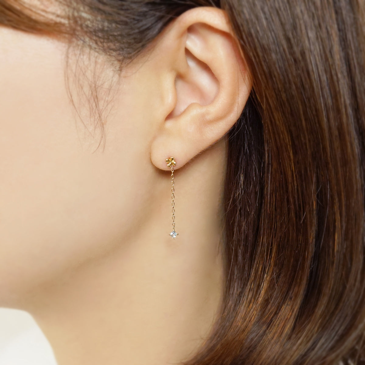 [Palette] 10K Blue Goldstone x White Quartz Charm Set [Curtain Call] (Yellow Gold) - Model Image