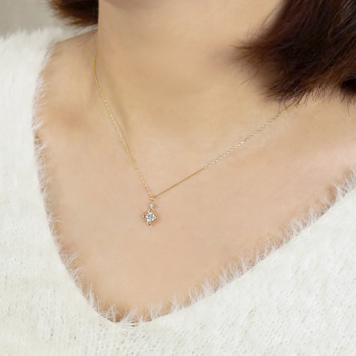 [Debut] 10K Moissanite Necklace [Spotlight] (Yellow Gold) - Model Image