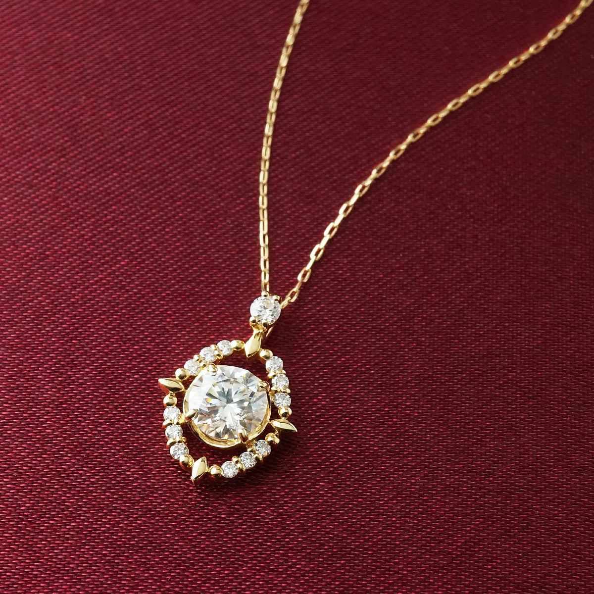 [Debut] 10K Moissanite Necklace [Shining Mirror] (Yellow Gold) - Product Image