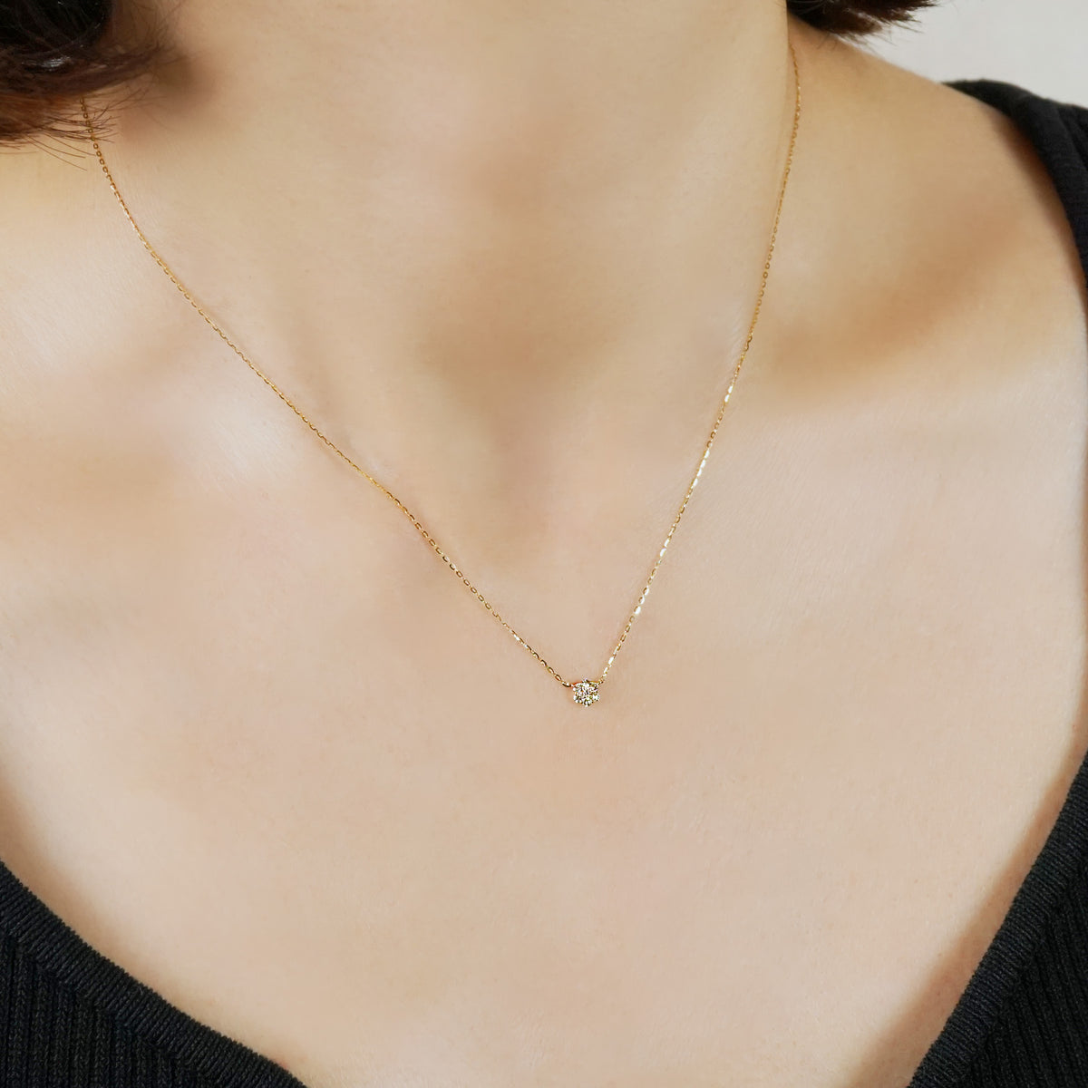 10K Diamond Flower Pave Necklace S (Yellow Gold) - Model Image