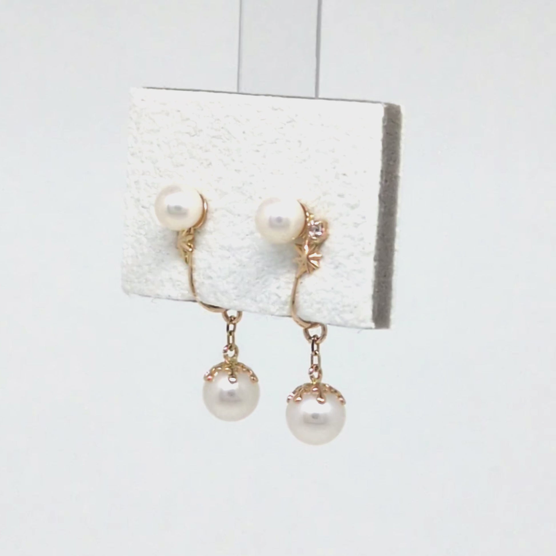 10K Freshwater Pearl 2Way Clip-On Earrings [Luminous] (Yellow Gold) - Product Video
