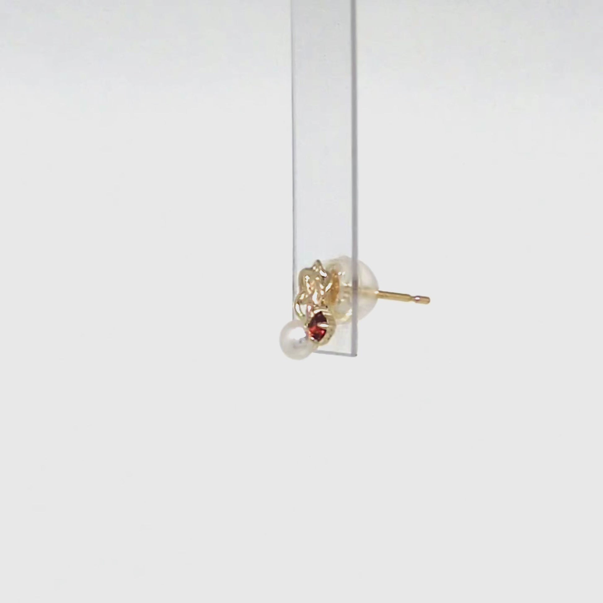 [Solo Earring] 18K/10K Mizuhiki Plum Knot Single Earring (Yellow Gold) - Product Video