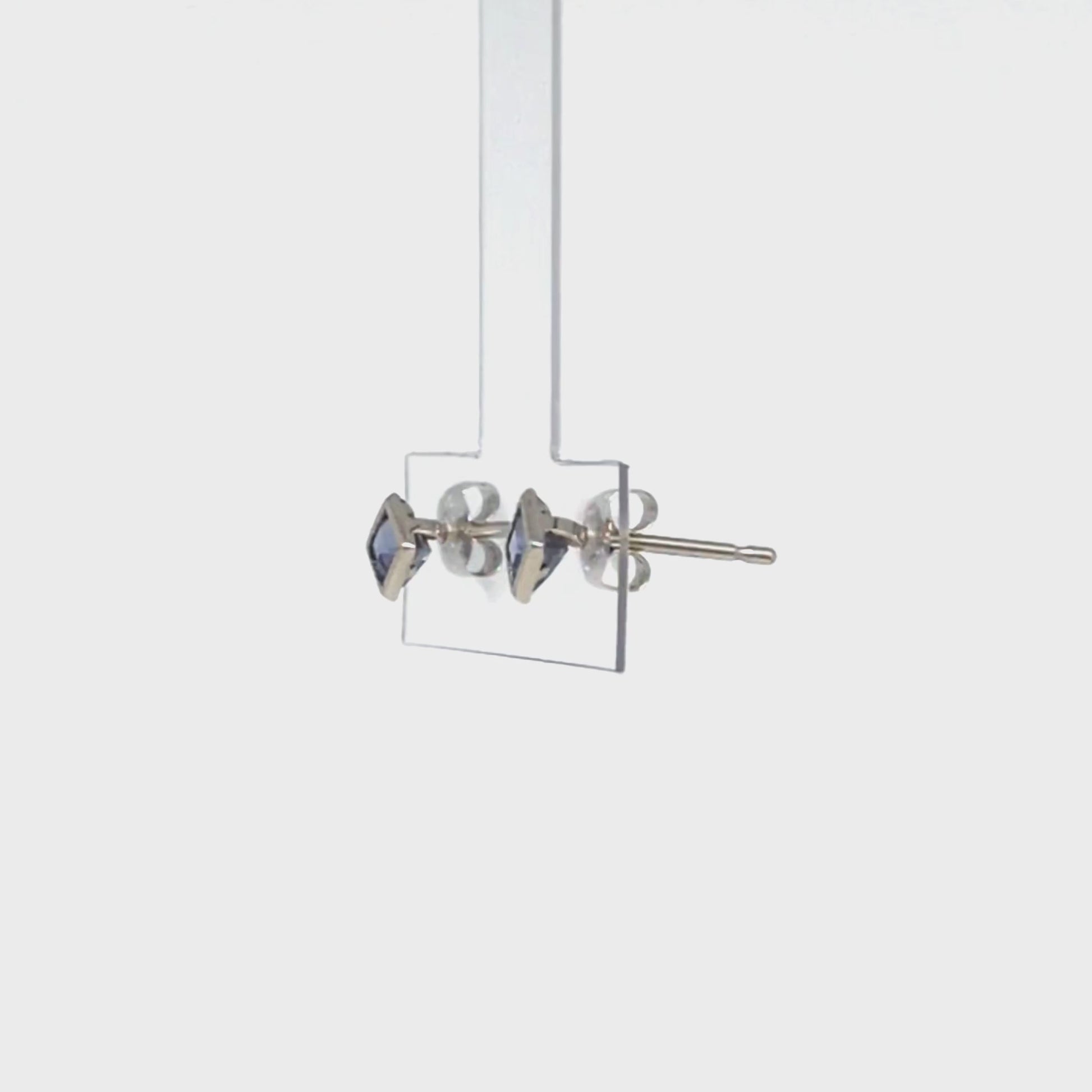 [Second Earrings] Platinum Iolite Square Cut Earrings - Product Video