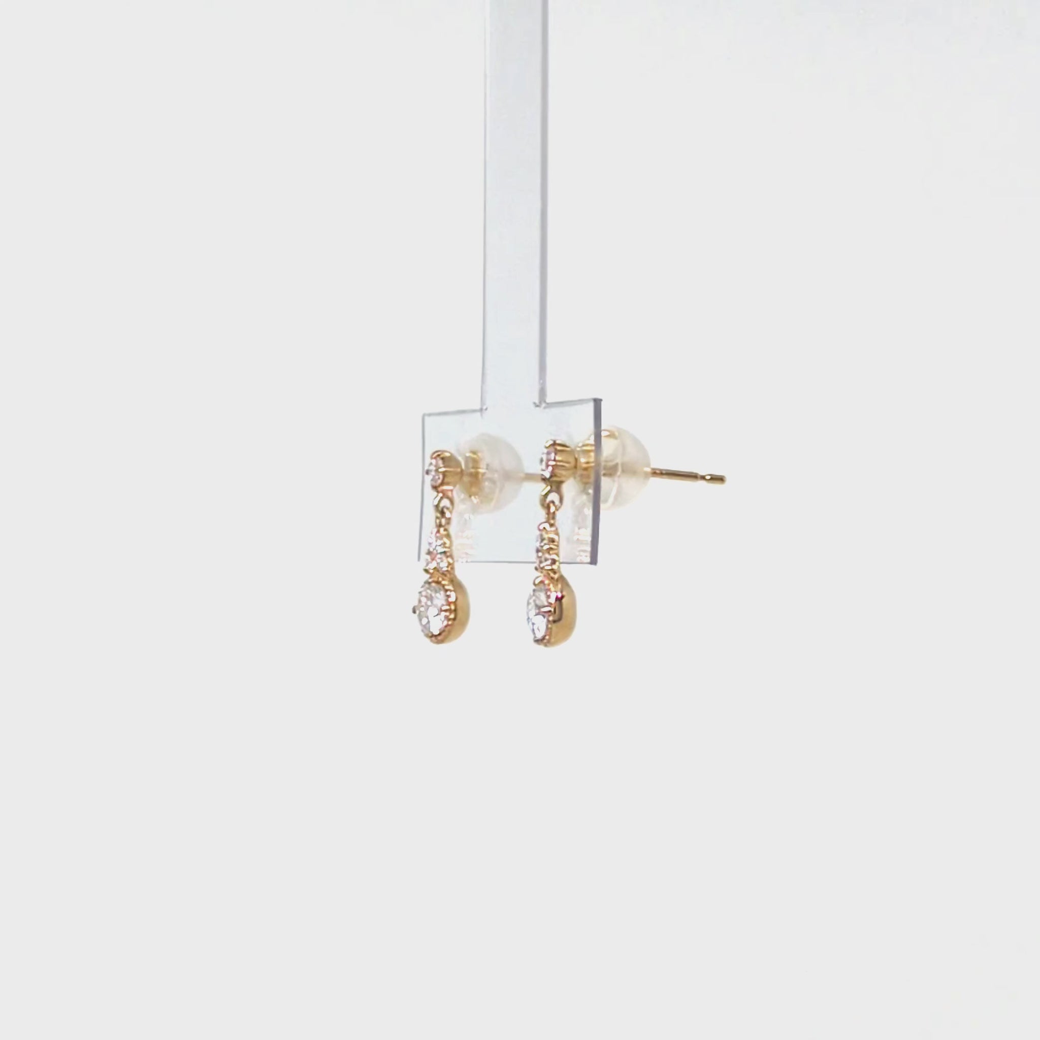 18K/10K Moissanite Milgrain Shining Earrings (Yellow Gold) - Product Video