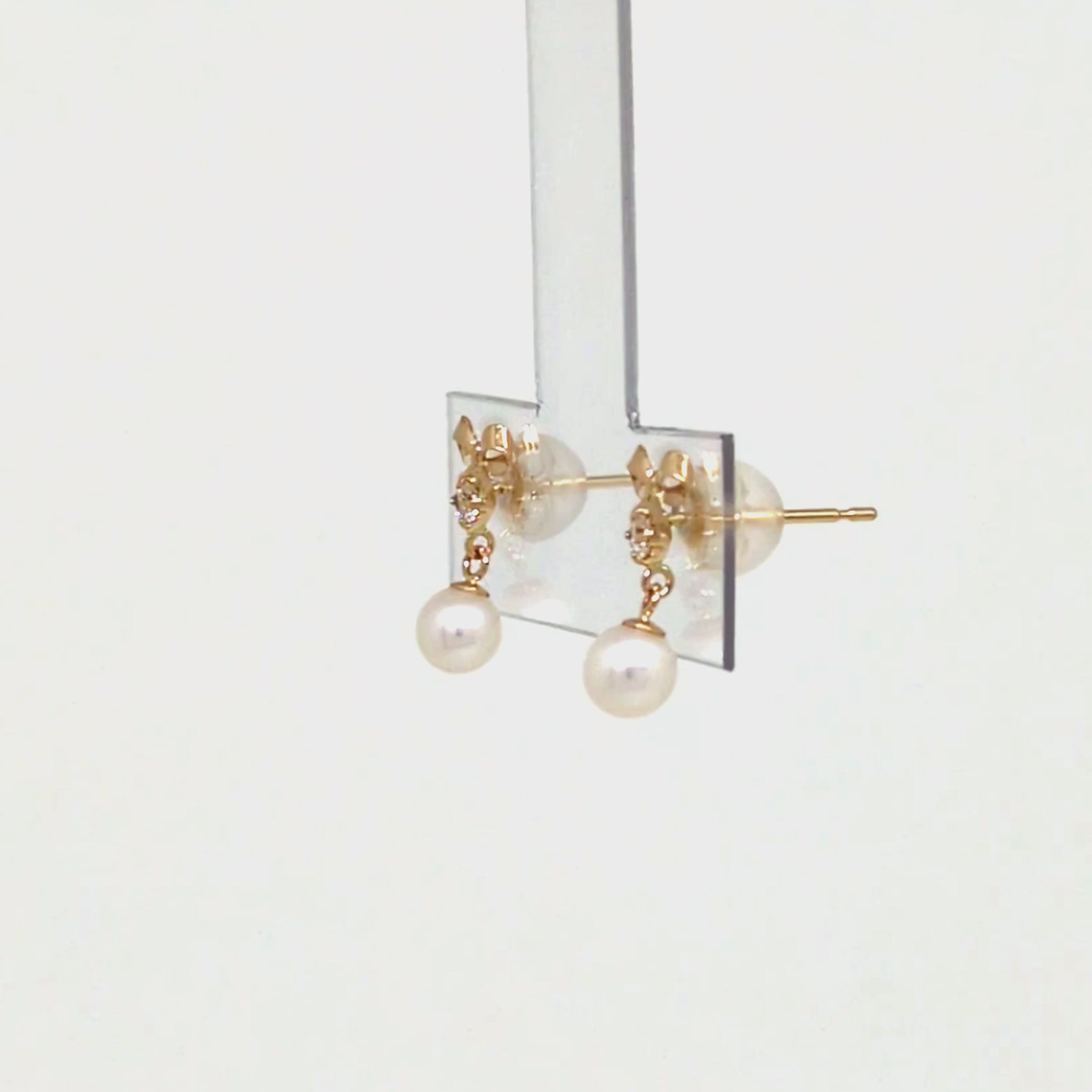 18K/10K Freshwater Pearl Ribbon Swinging Earrings (Yellow Gold) - Product Video