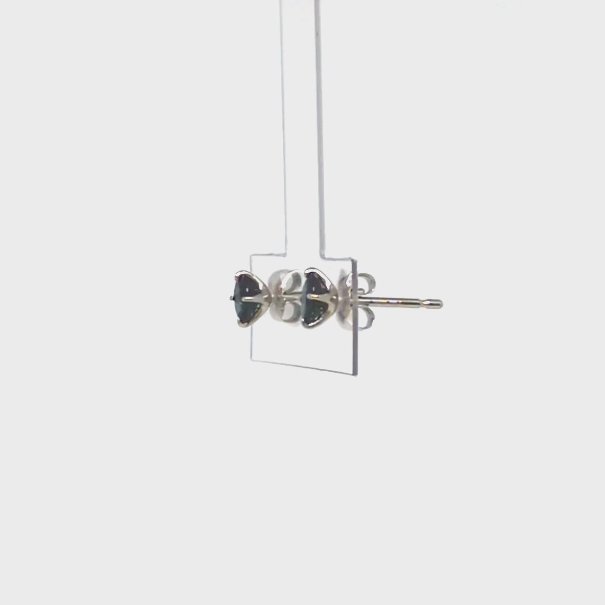 [Limited Quantity] [Second Earrings] Platinum Blue Sapphire Earrings - Product Video