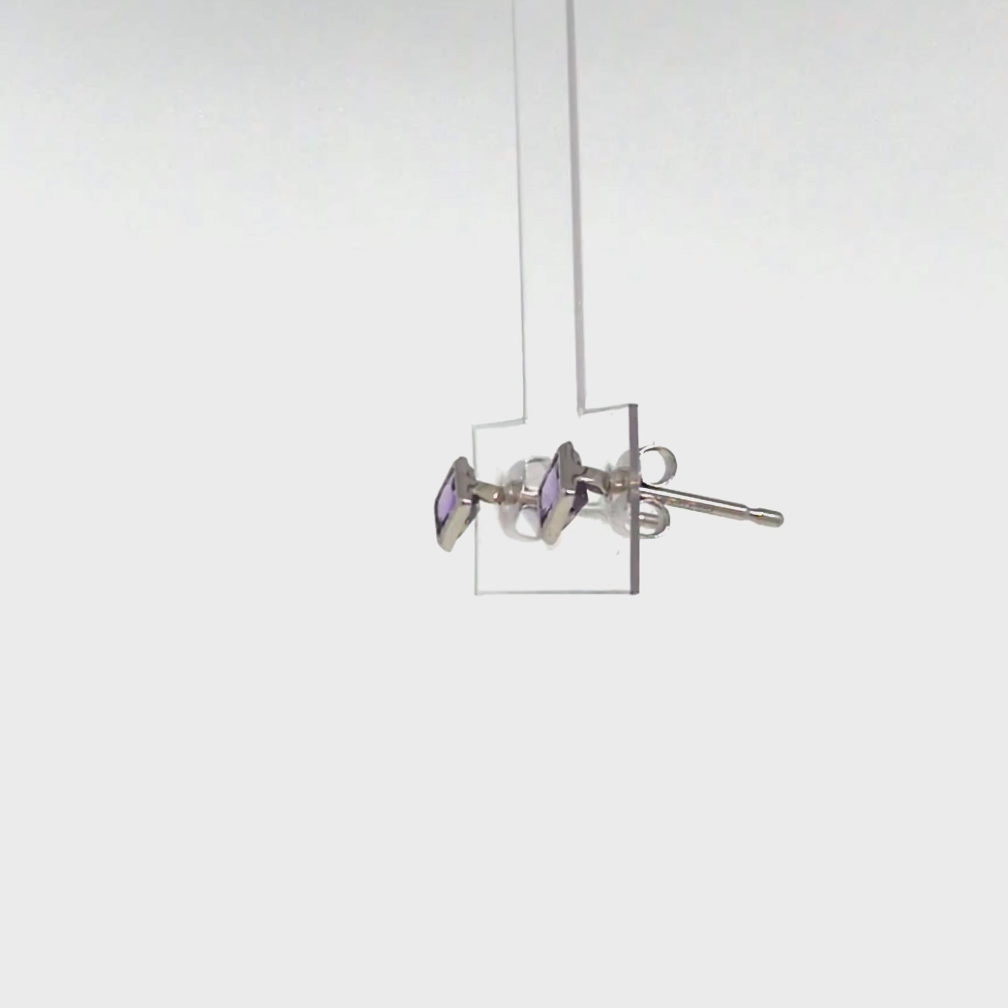 [Second Earrings] Platinum Amethyst Square Cut Earrings - Product Video