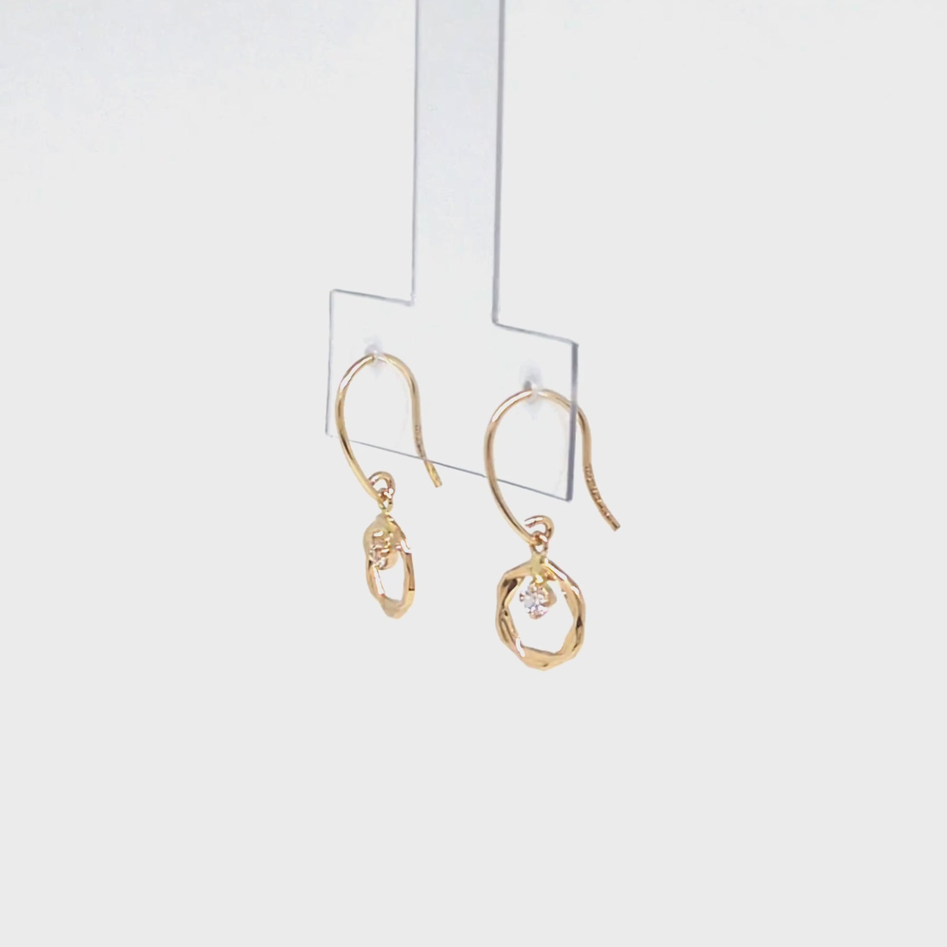 10K Circle Wire Earrings (Yellow Gold) - Product Video