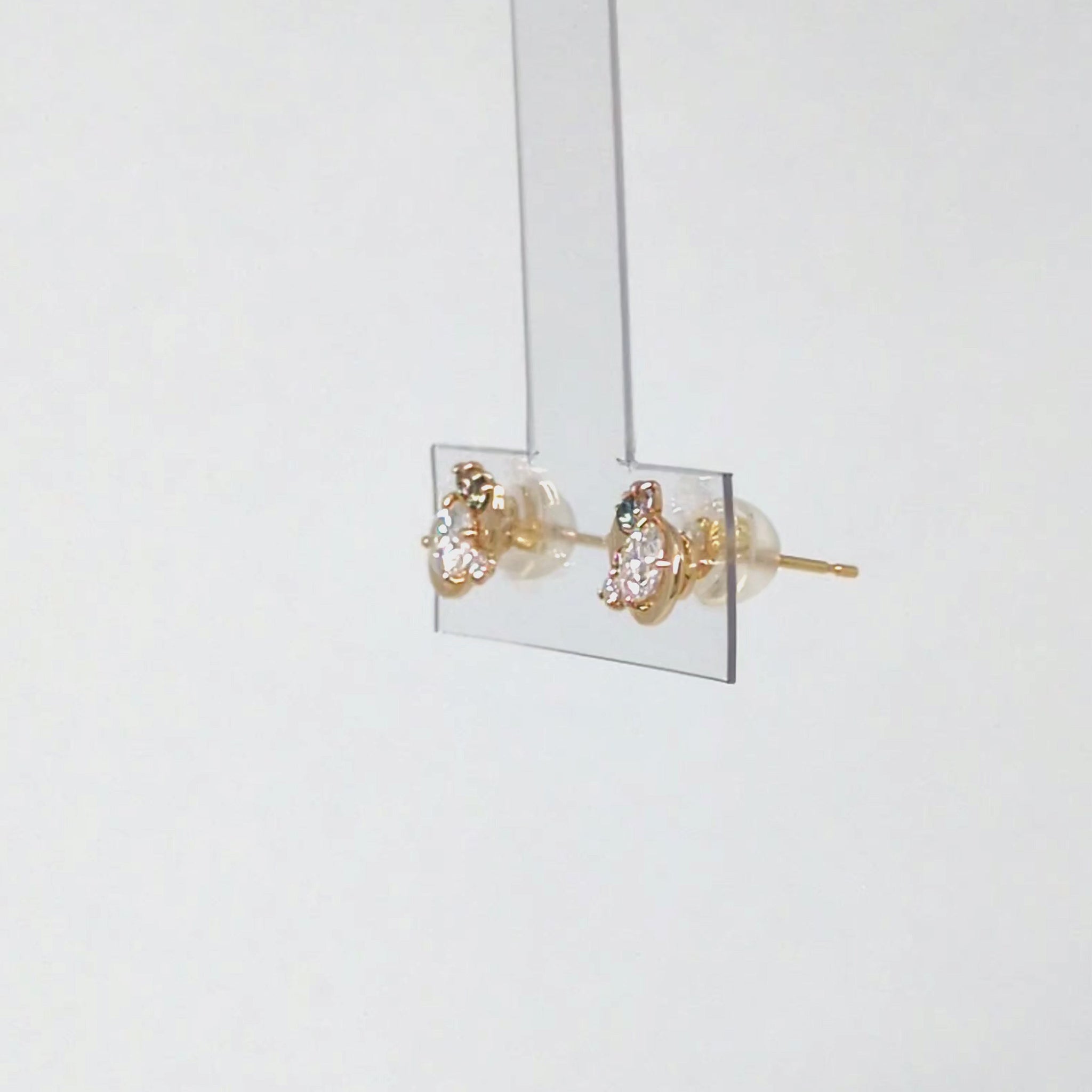 18K/10K Moissanite Earrings [Twinkle Star] (Yellow Gold) - Product Video
