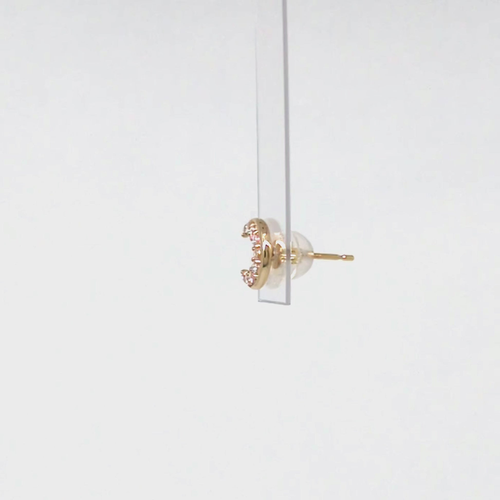 [Solo Earring] 18K/10K Moissanite Moon Single Earring (Yellow Gold) - Product Video
