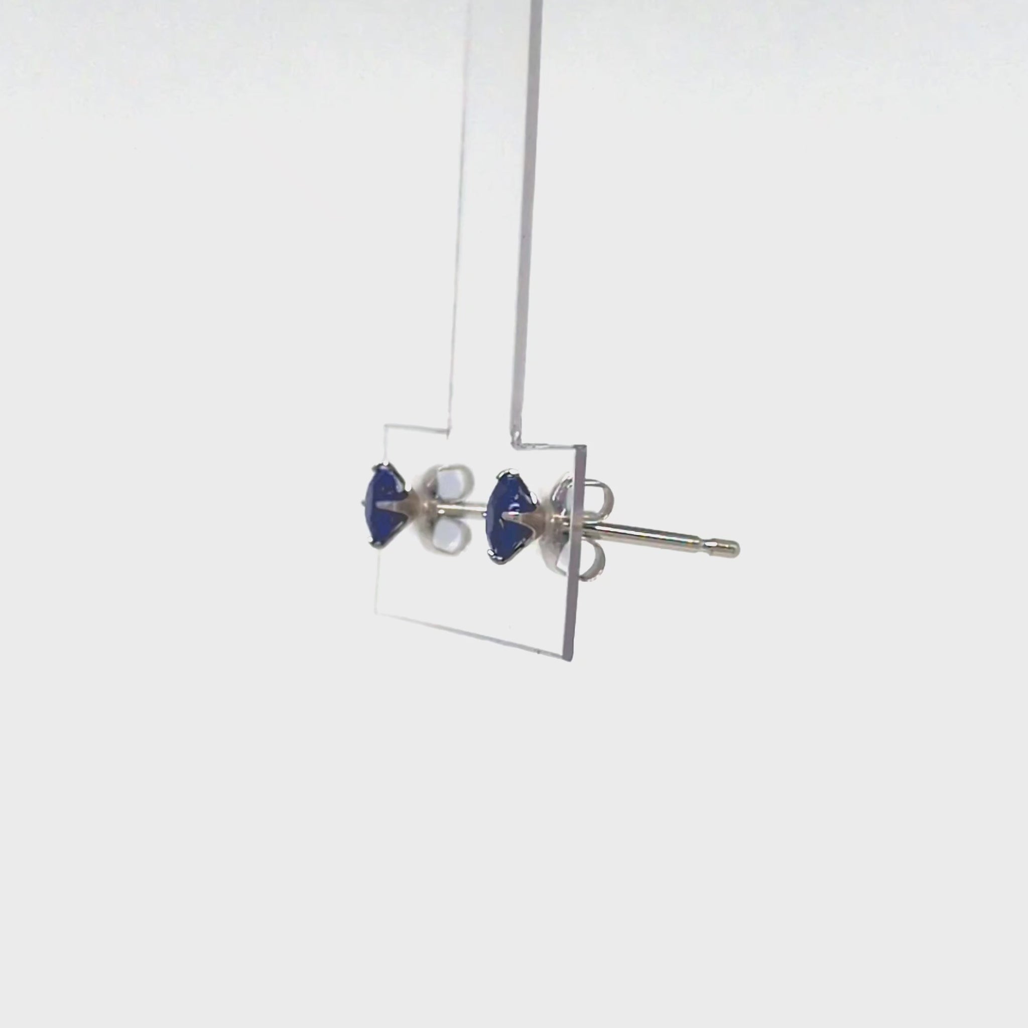 [Second Earrings] Platinum Lapis Lazuli Earrings [4mm] - Product Video