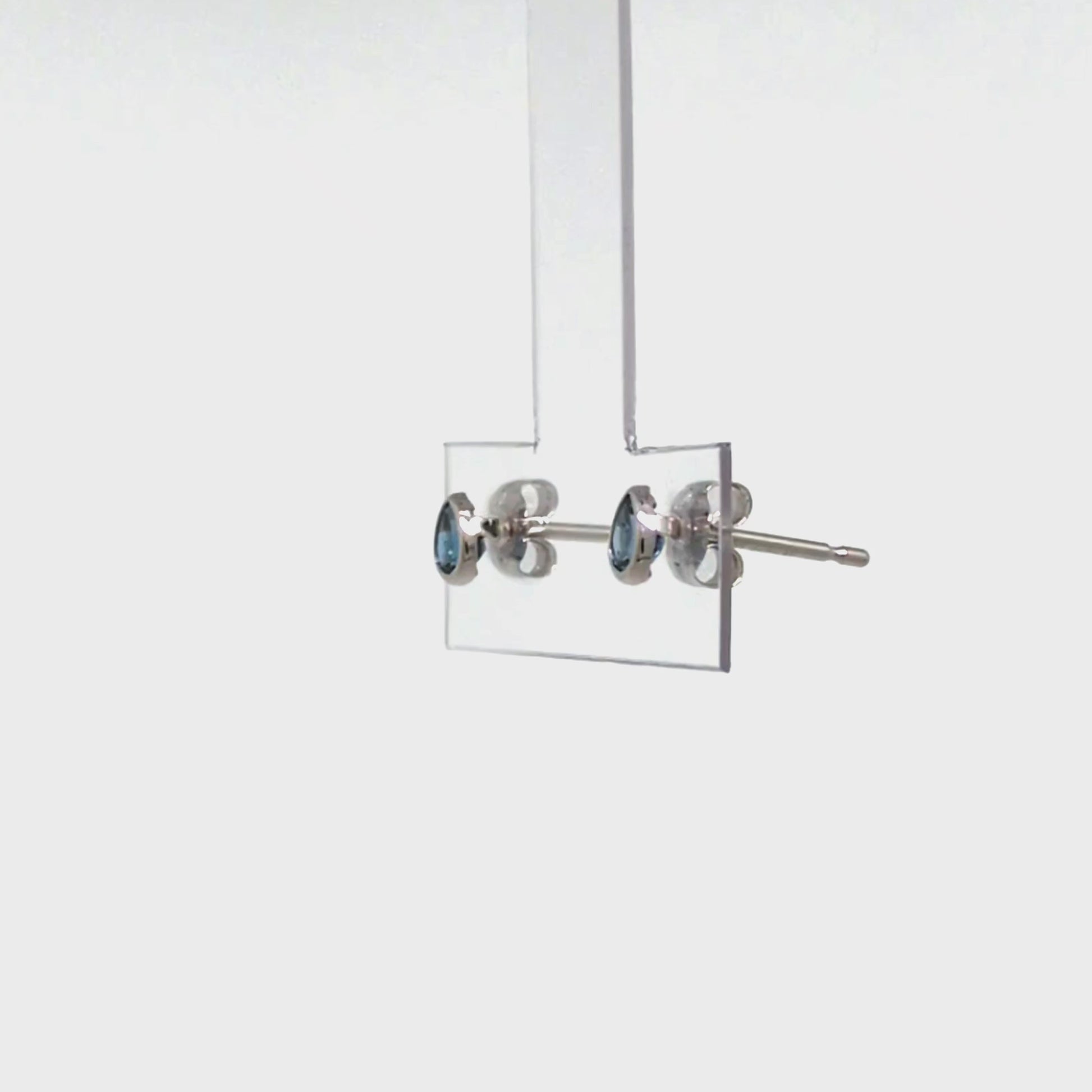 [Second Earrings] Platinum London Blue Topaz Dew Drop Earrings - Product Video
