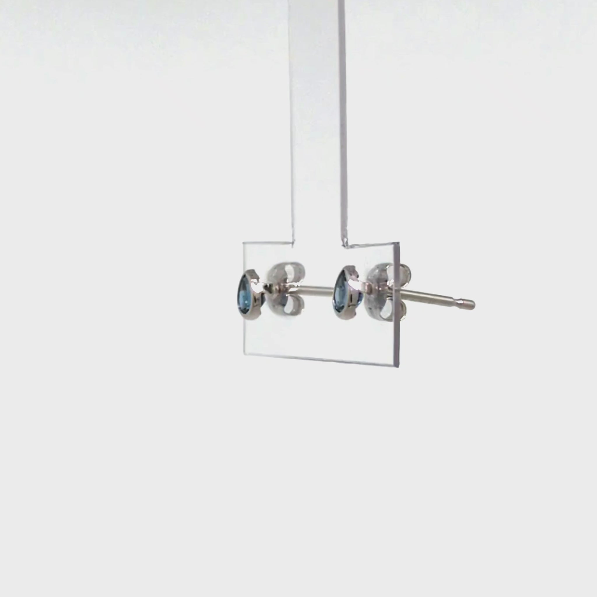[Second Earrings] Platinum London Blue Topaz Dew Drop Earrings - Product Video