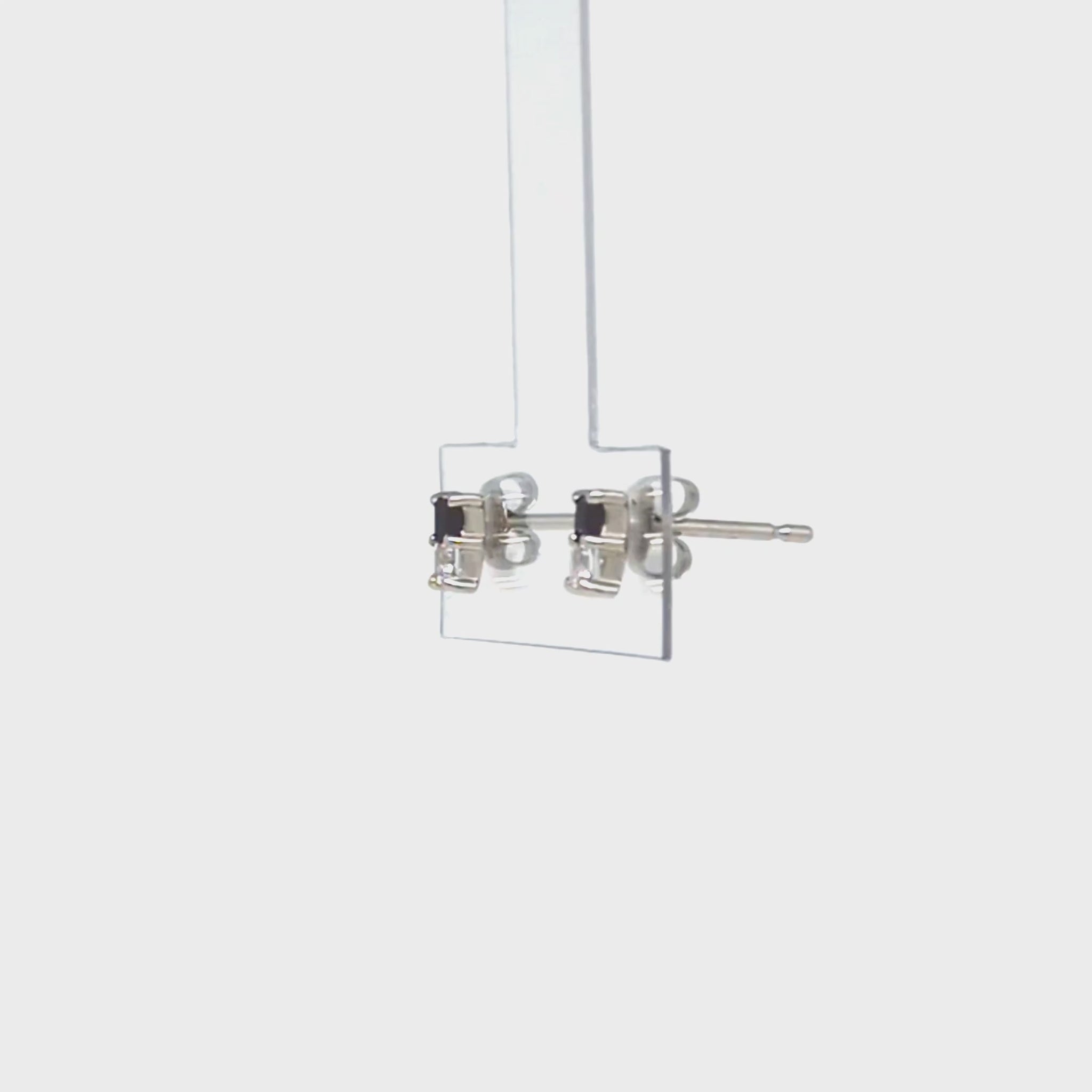 [Second Earrings] Platinum Onyx x White Topaz Earrings - Product Video