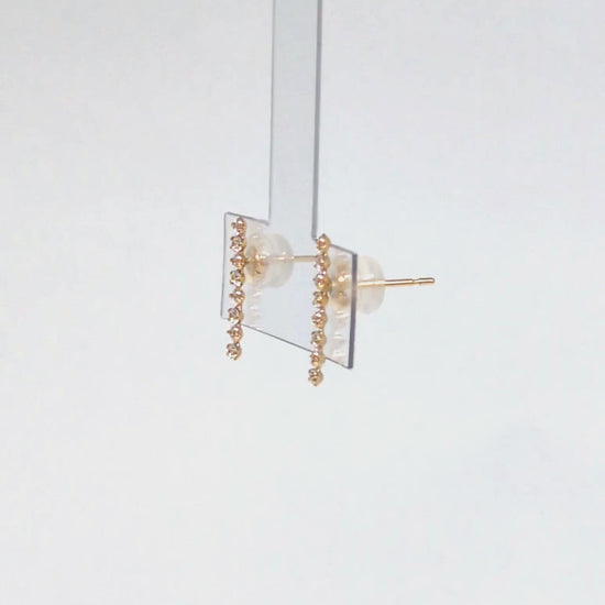 10K Vertical Line Stud Earrings (Yellow Gold) - Product Video