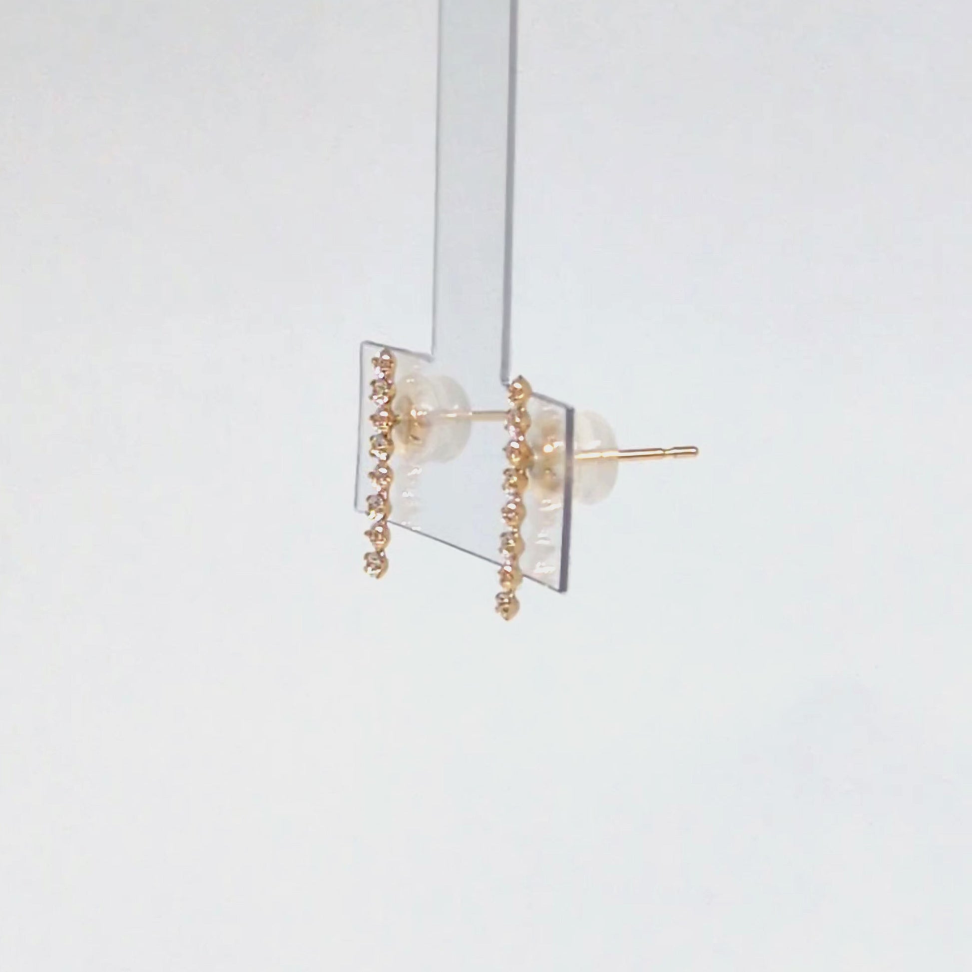10K Vertical Line Stud Earrings (Yellow Gold) - Product Video