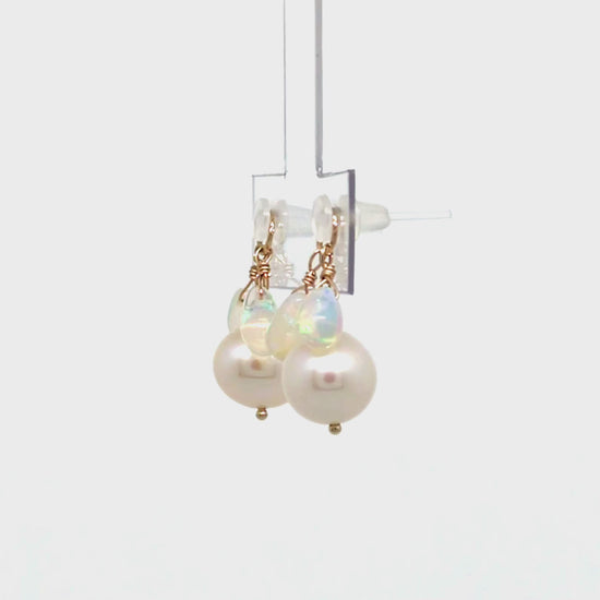 [Palette] 10K Freshwater Pearl x Opal Charms (Large Link) (Yellow Gold) - Product Video